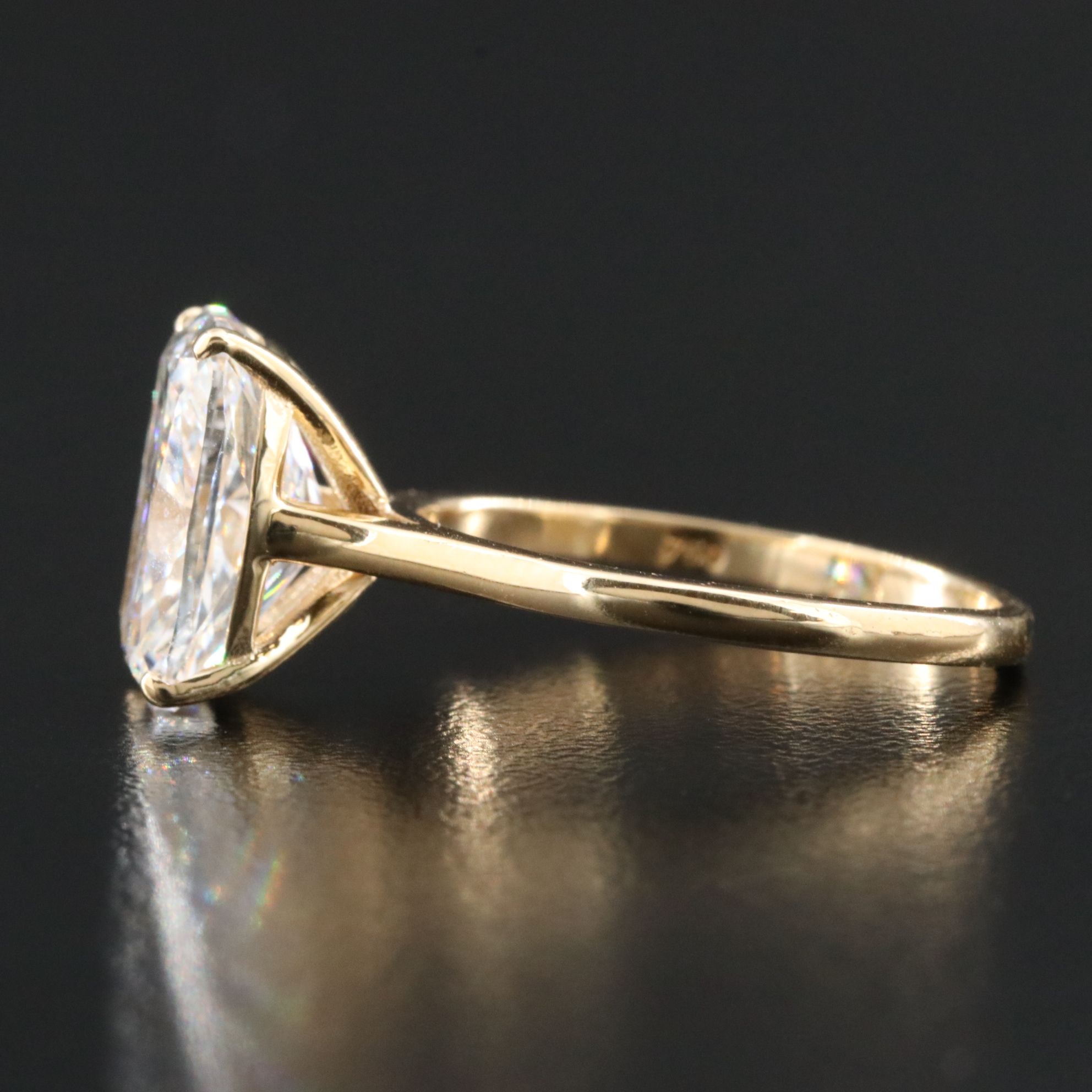 18K 5.03 CT Lab Grown Diamond Solitaire Ring with IGI Report