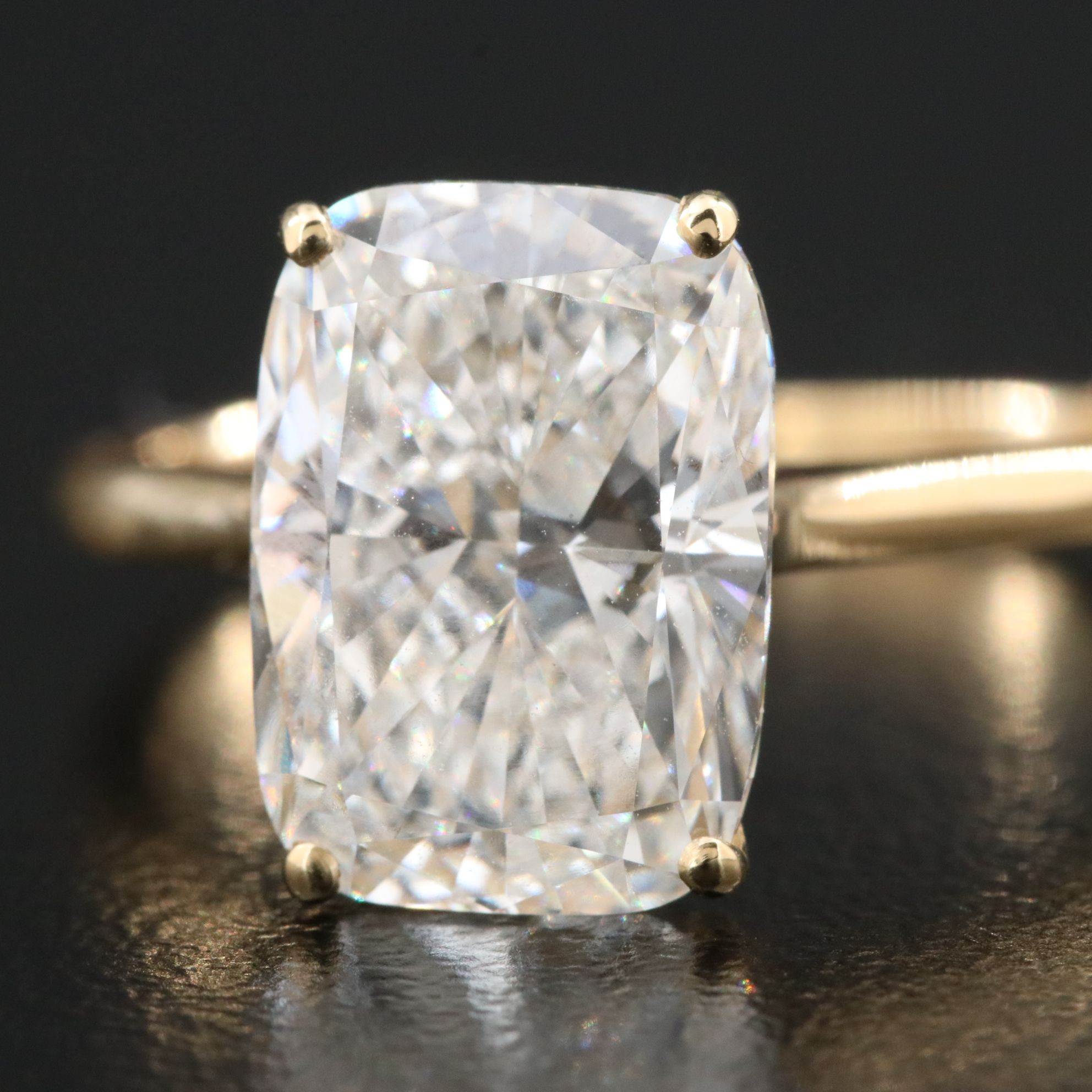 18K 5.03 CT Lab Grown Diamond Solitaire Ring with IGI Report