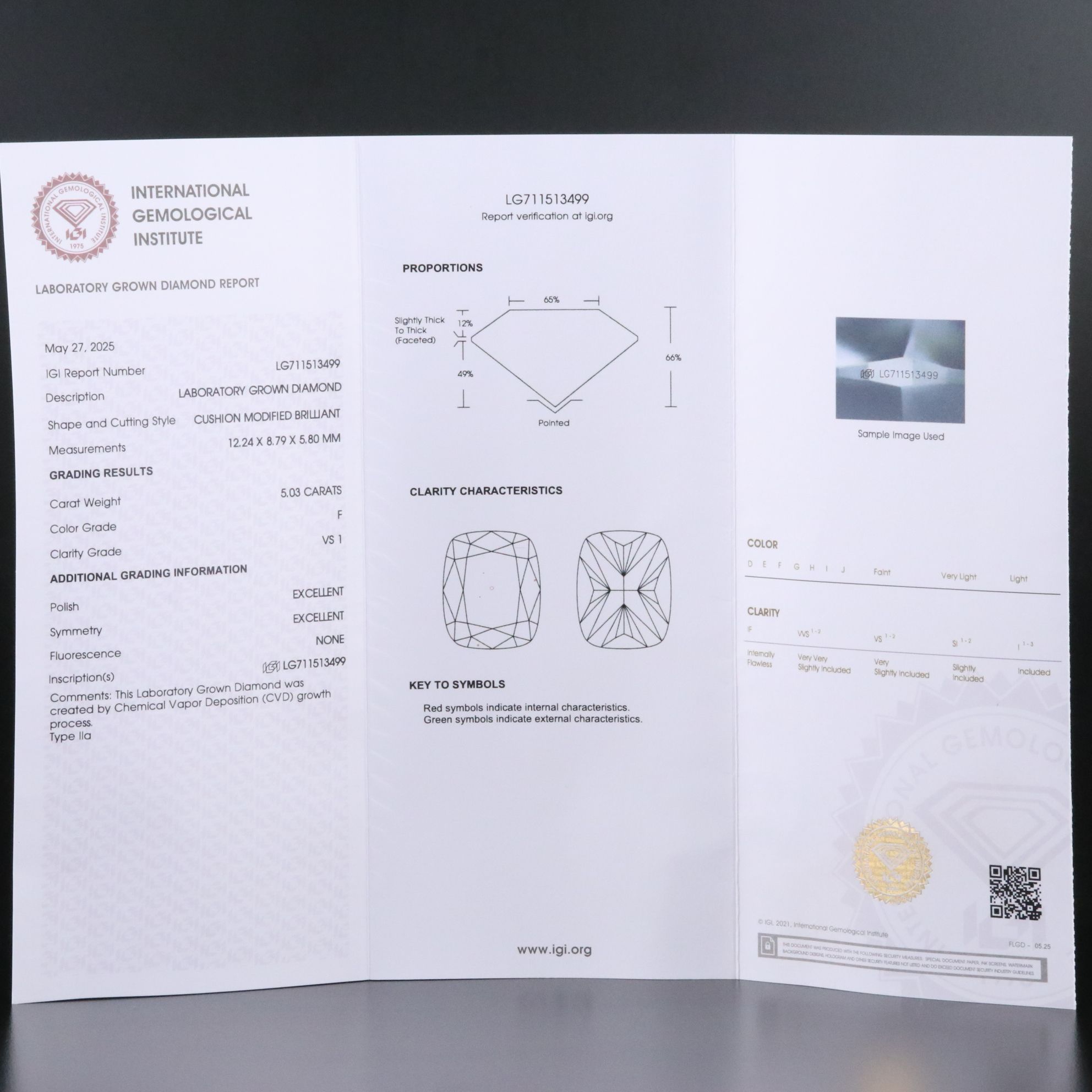 18K 5.03 CT Lab Grown Diamond Solitaire Ring with IGI Report