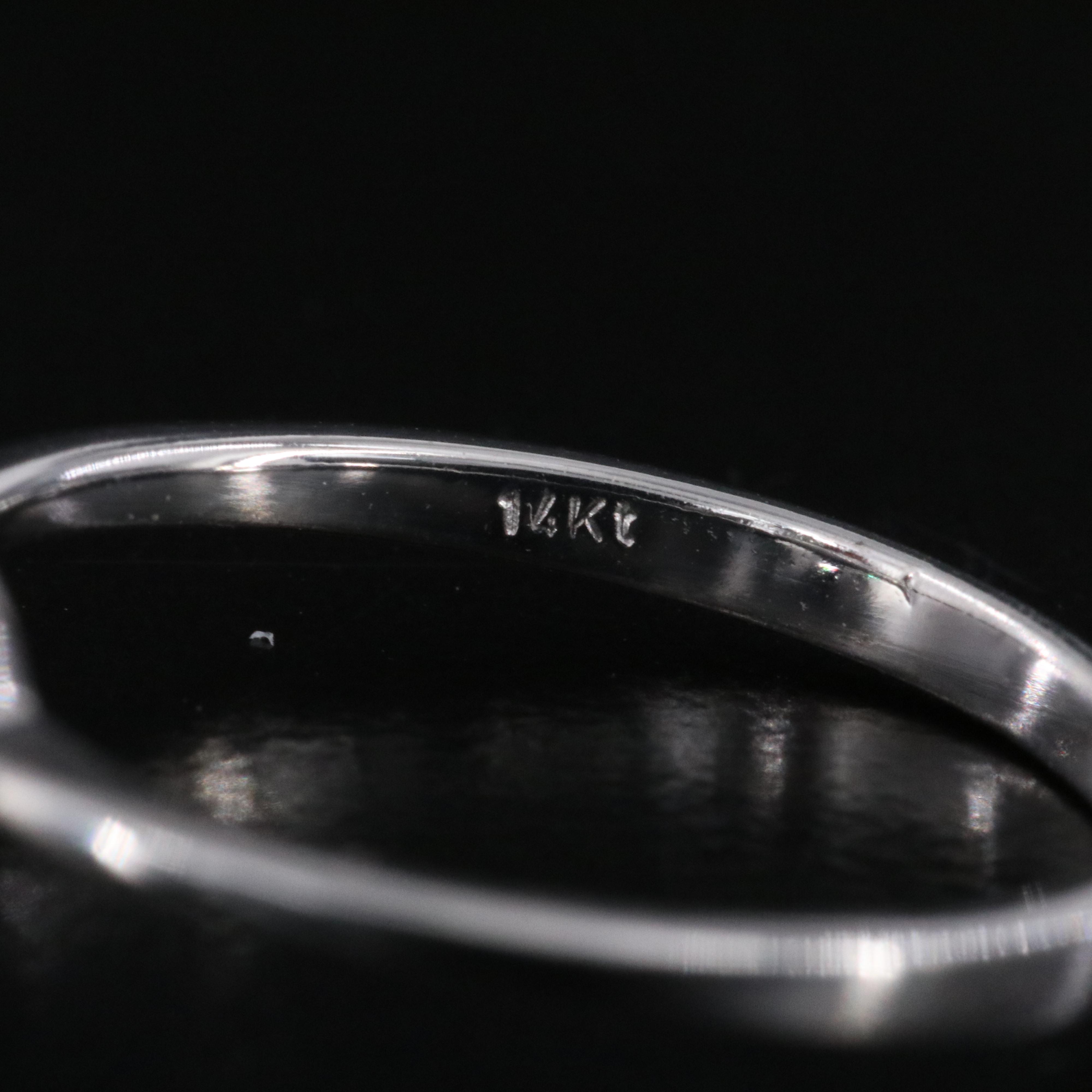 14K 2.00 CT Lab Grown Diamond Solitaire Ring with IGI Report