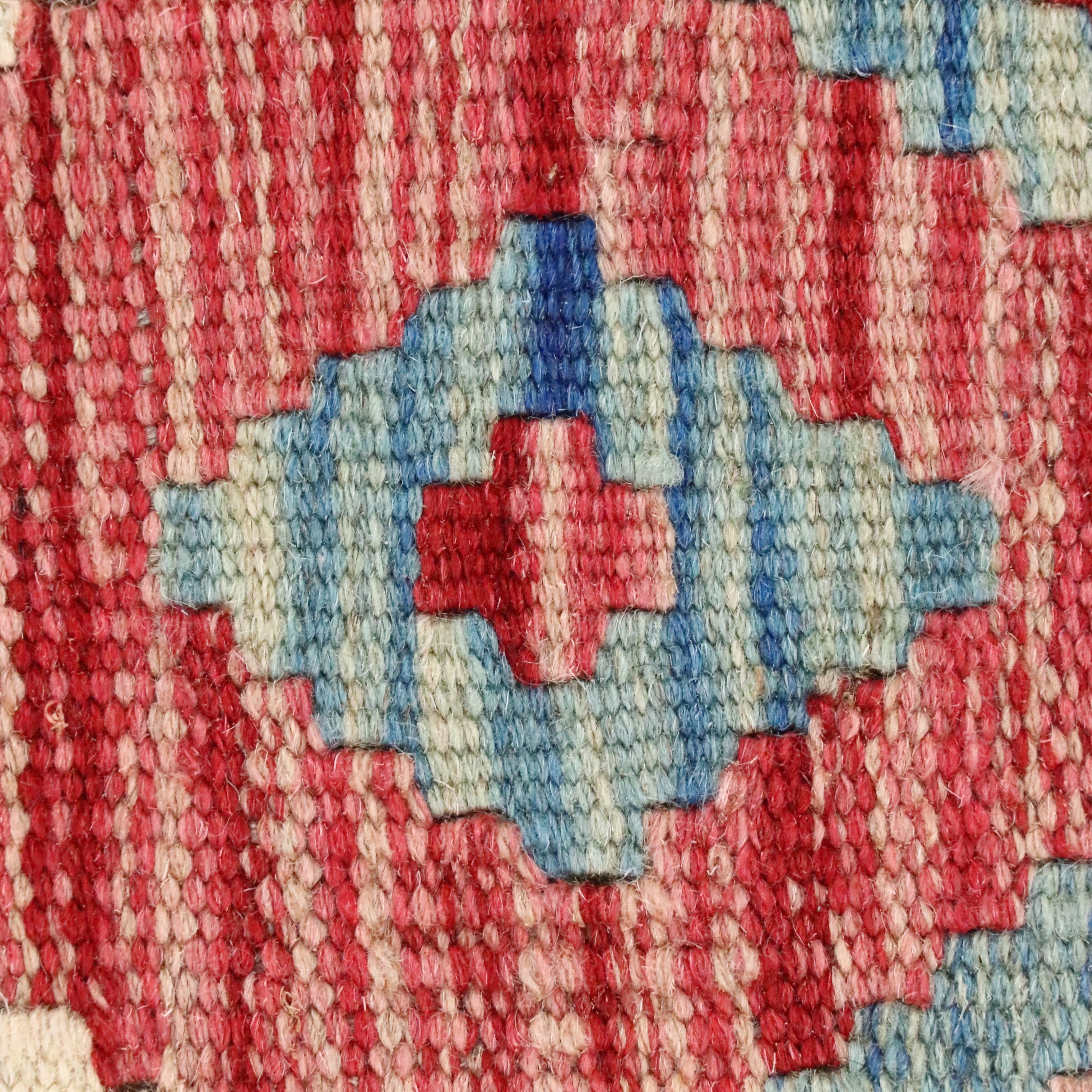 6' x 8'5" Handwoven Pakistani Kilim Area Rug