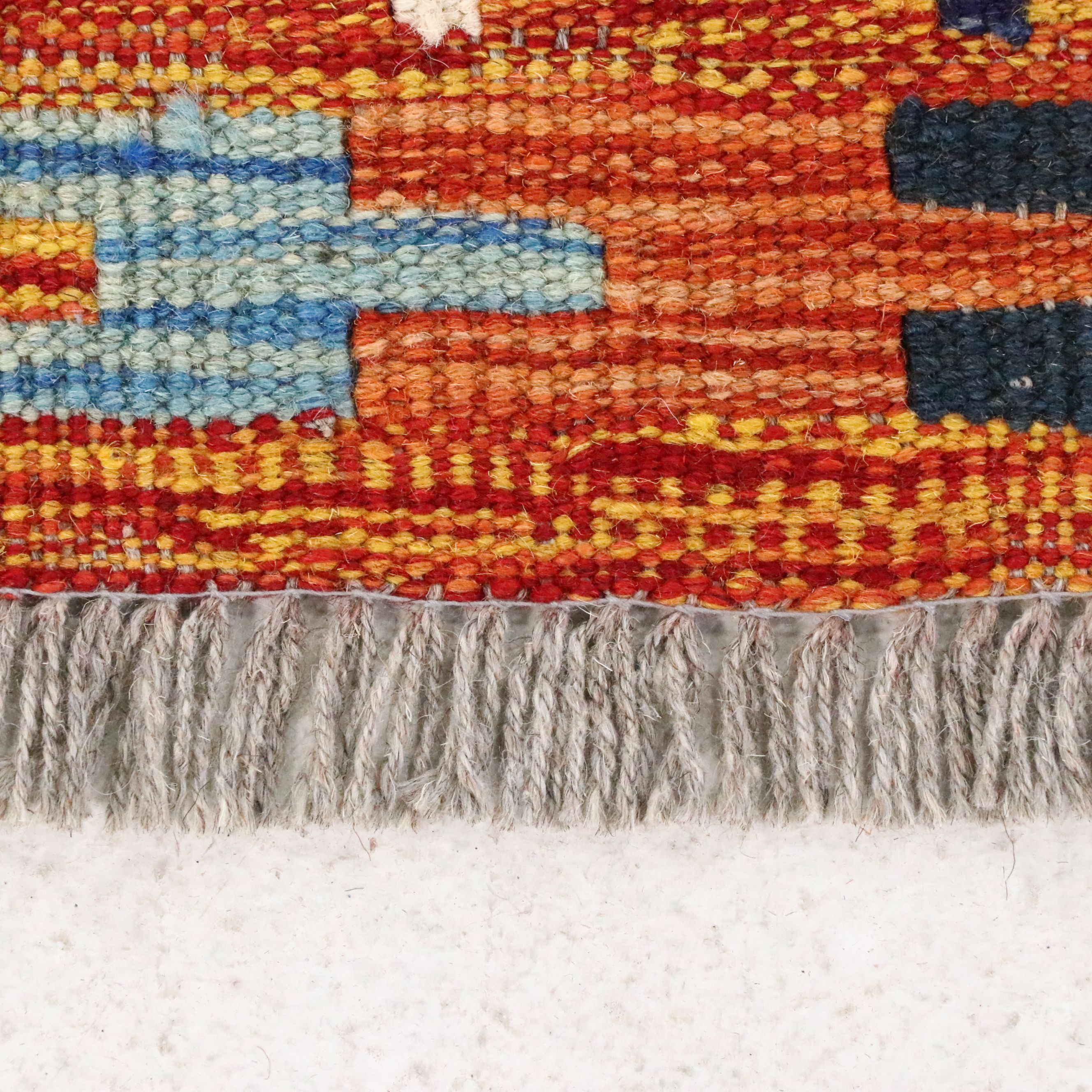 6' x 8'5" Handwoven Pakistani Kilim Area Rug