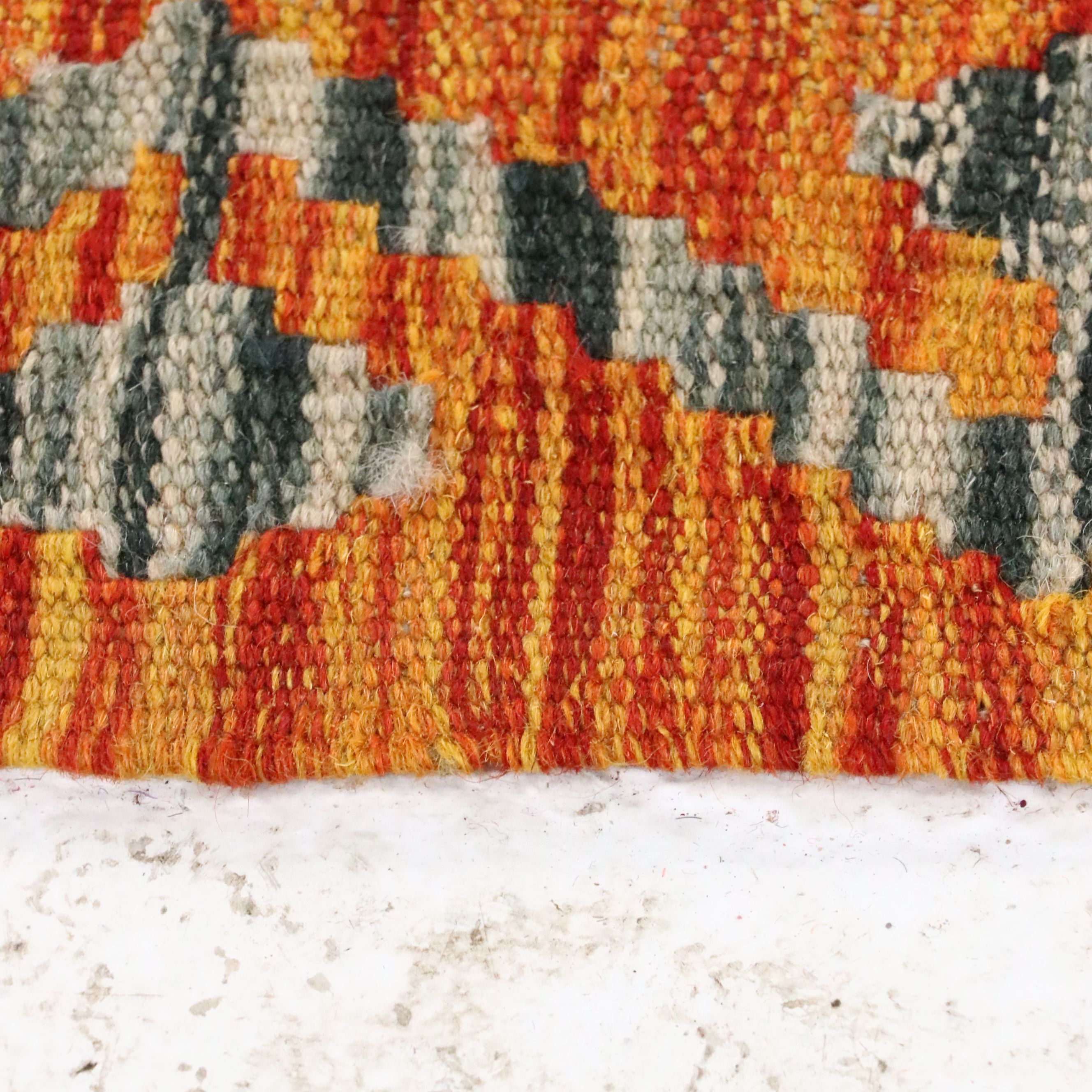 6' x 8'5" Handwoven Pakistani Kilim Area Rug