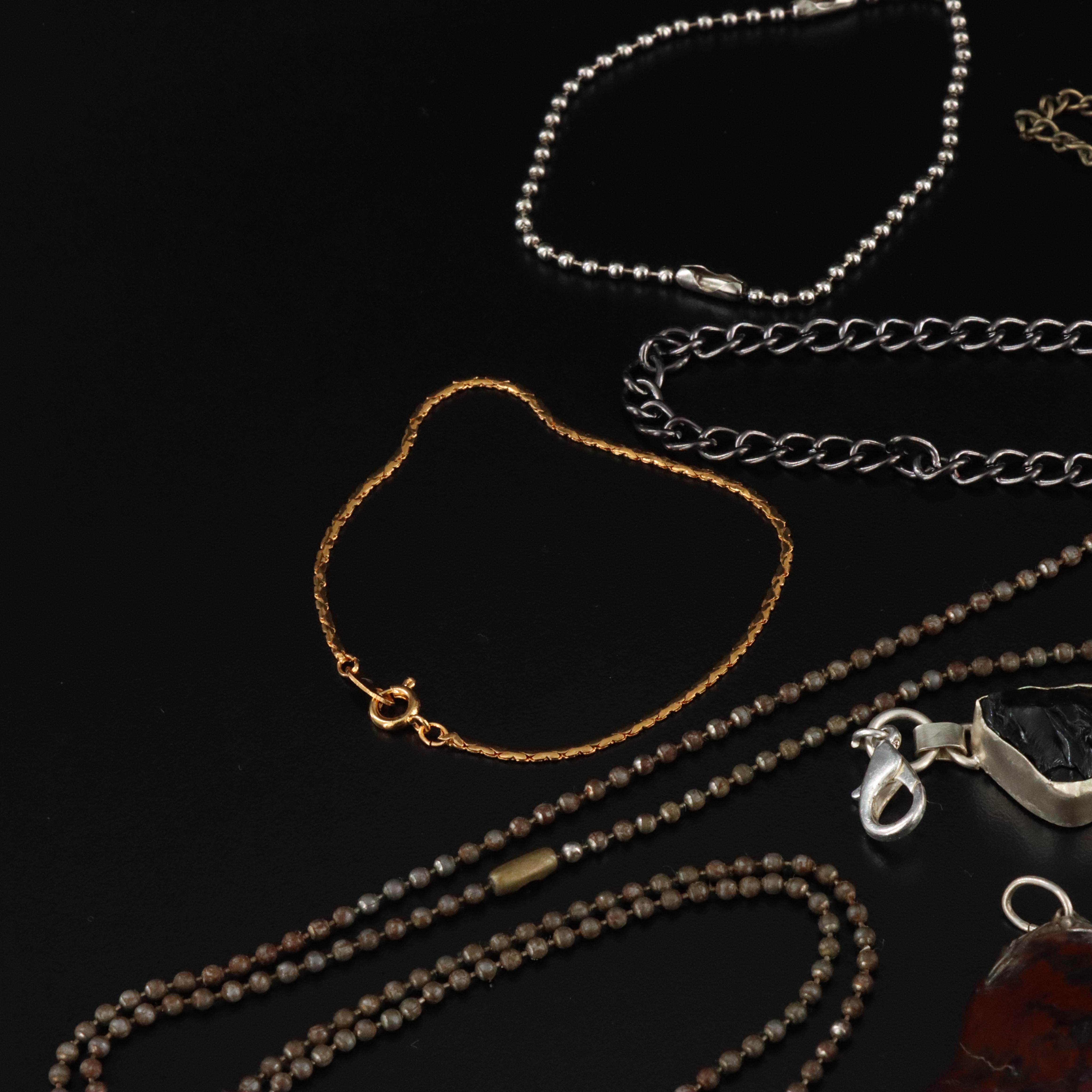 Jasper and Quartz Featured in Jewelry Collection