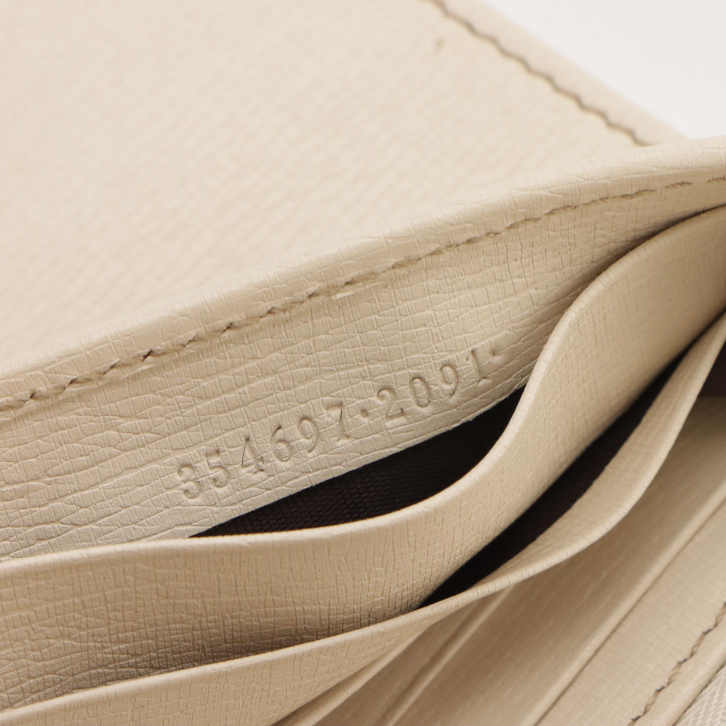 Gucci Full Flap Clutch Wallet in Off-White Leather