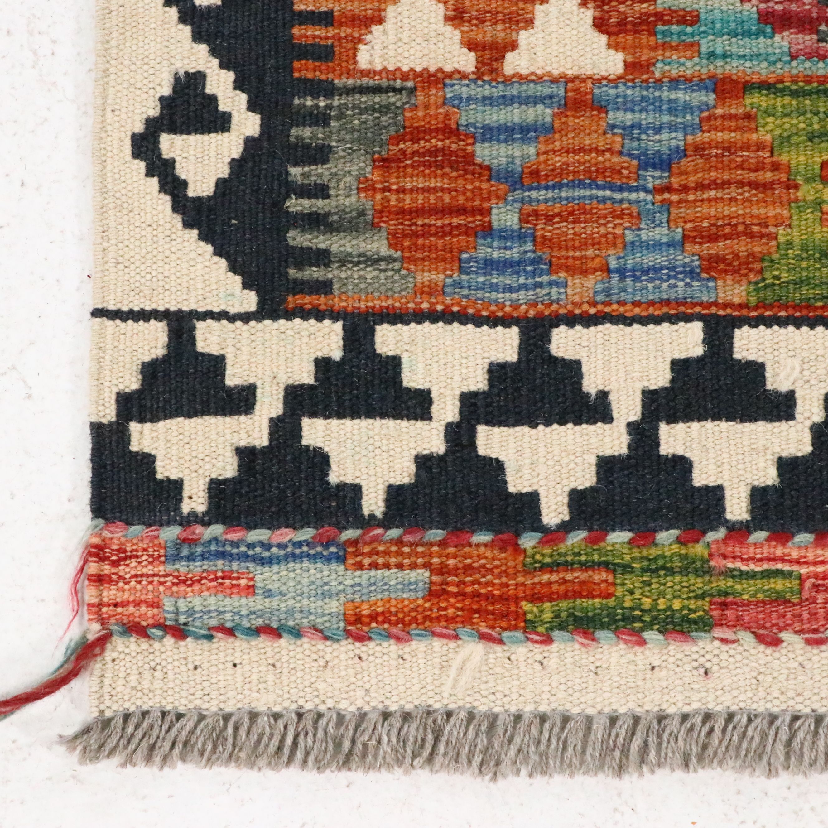 5'8 x 8'1 Handwoven Pakistani Kilim Area Rug