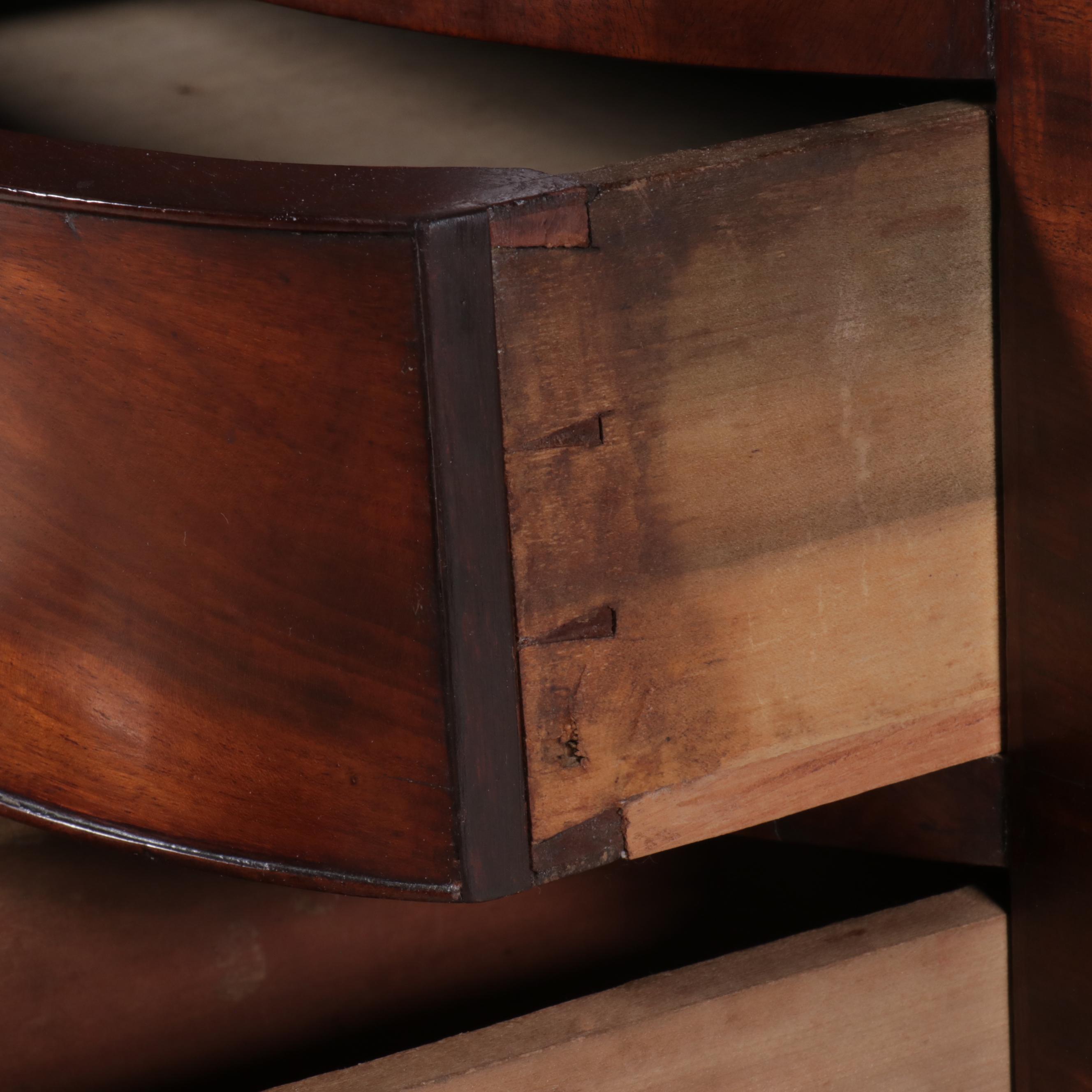 American Federal Mahogany Sideboard, Early 19th Century