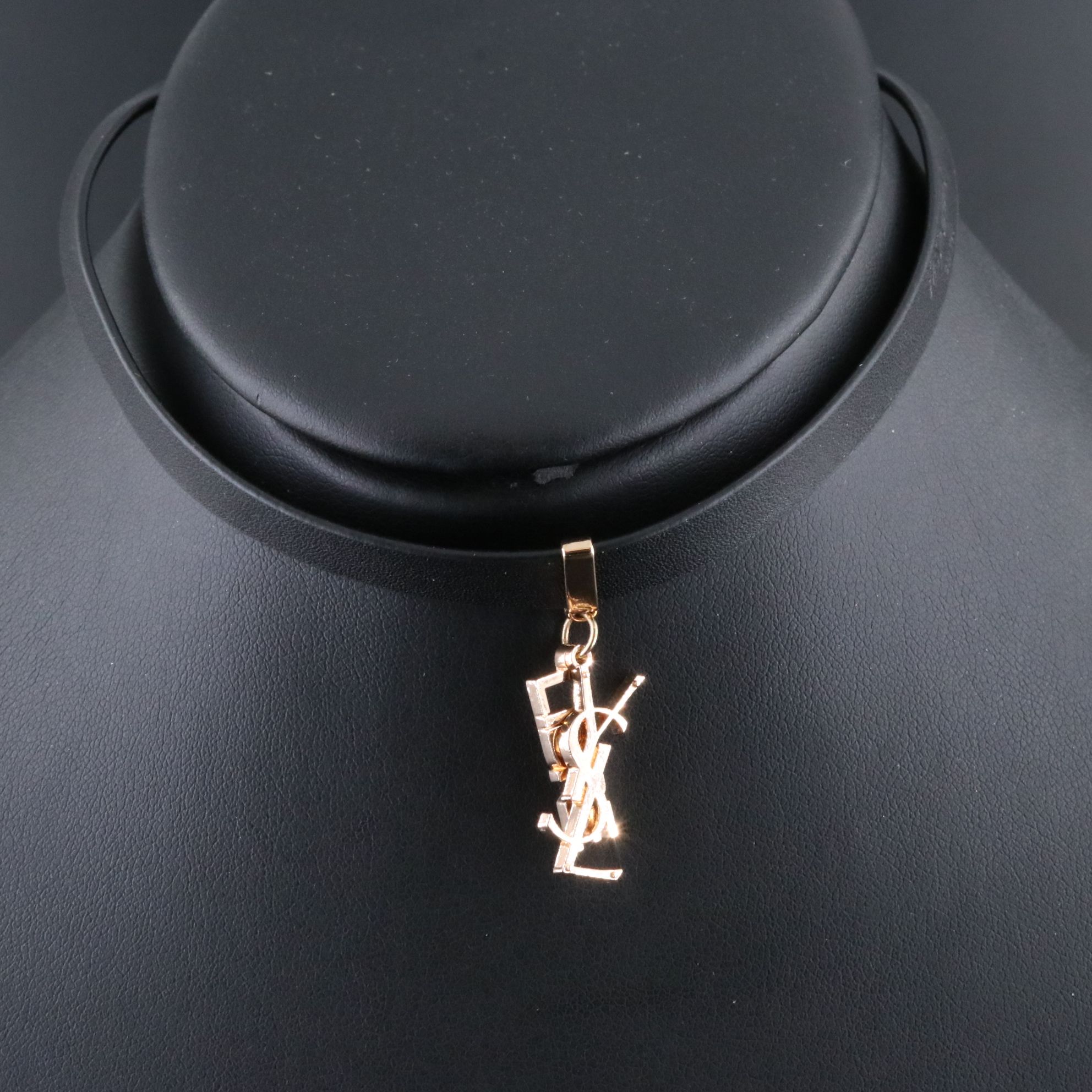 Yves St. Laurent Beauté Choker YSL Libre Necklace