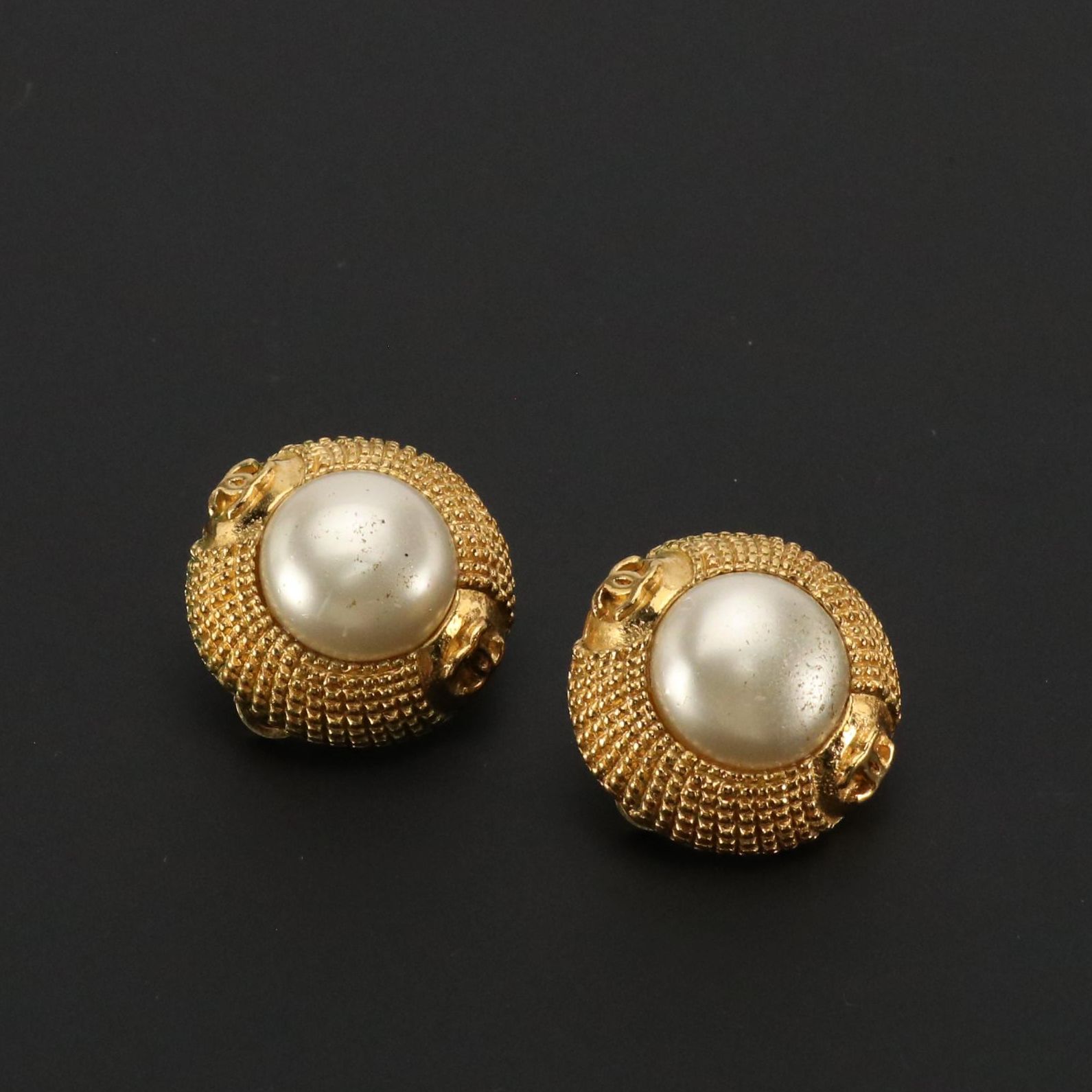 Chanel CC Imitation Pearl Clip Earrings