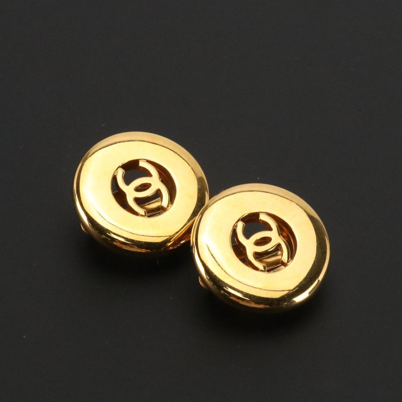 Chanel Autumn Collection CC Round Clip Earrings