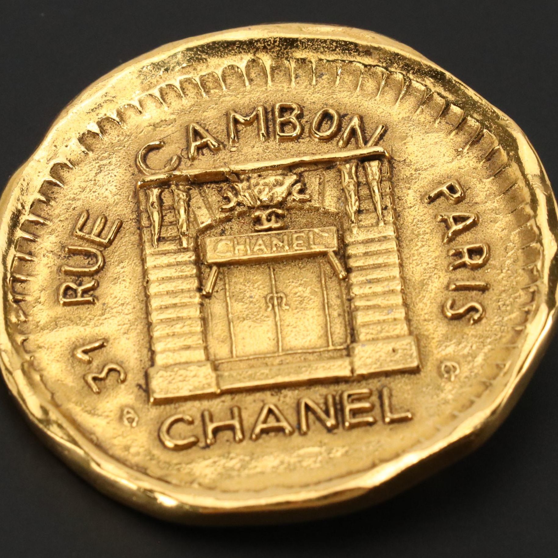 Chanel 31 Rue Cambon Round Brooch Pin