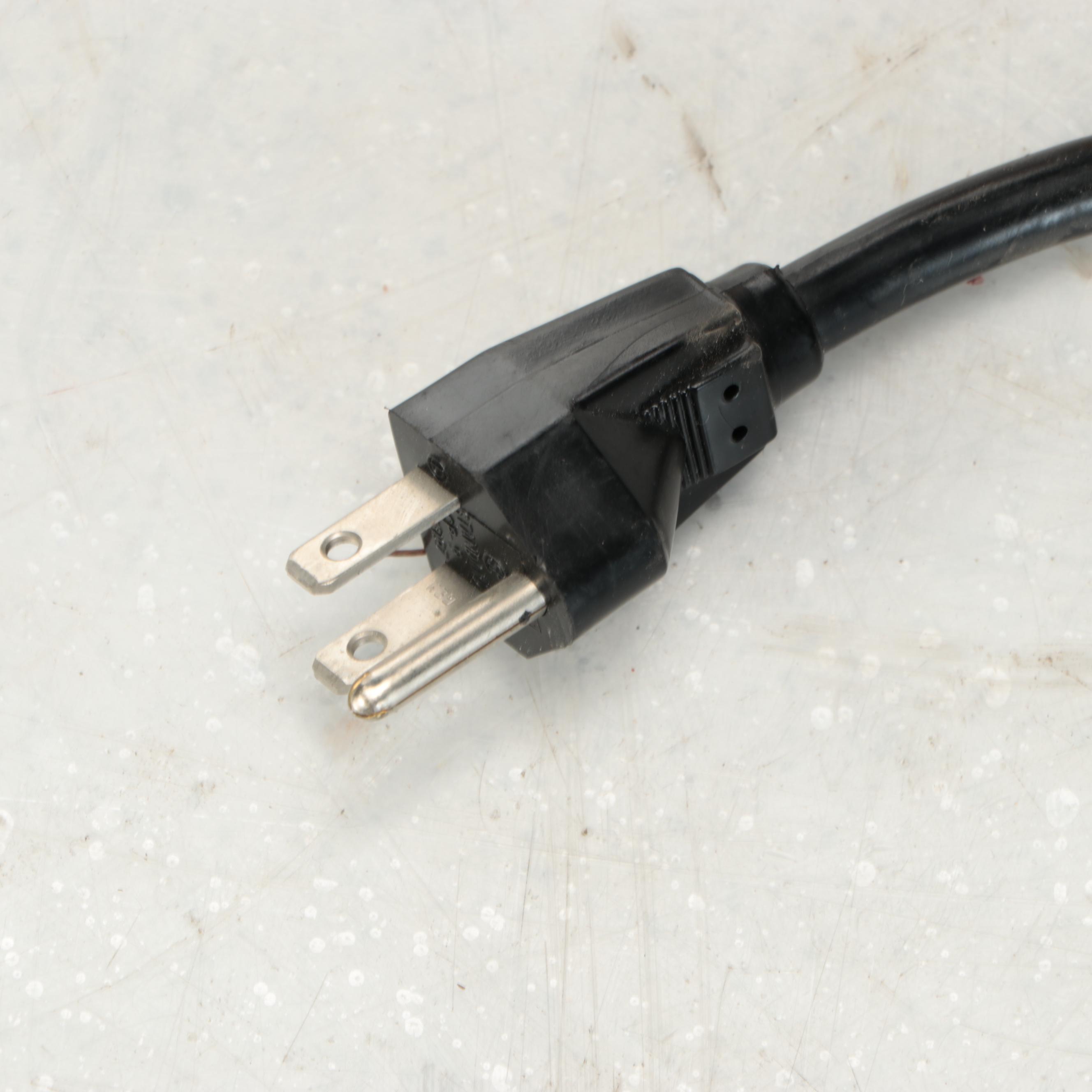 DeWalt Heavy Duty 8" Bench Grinder