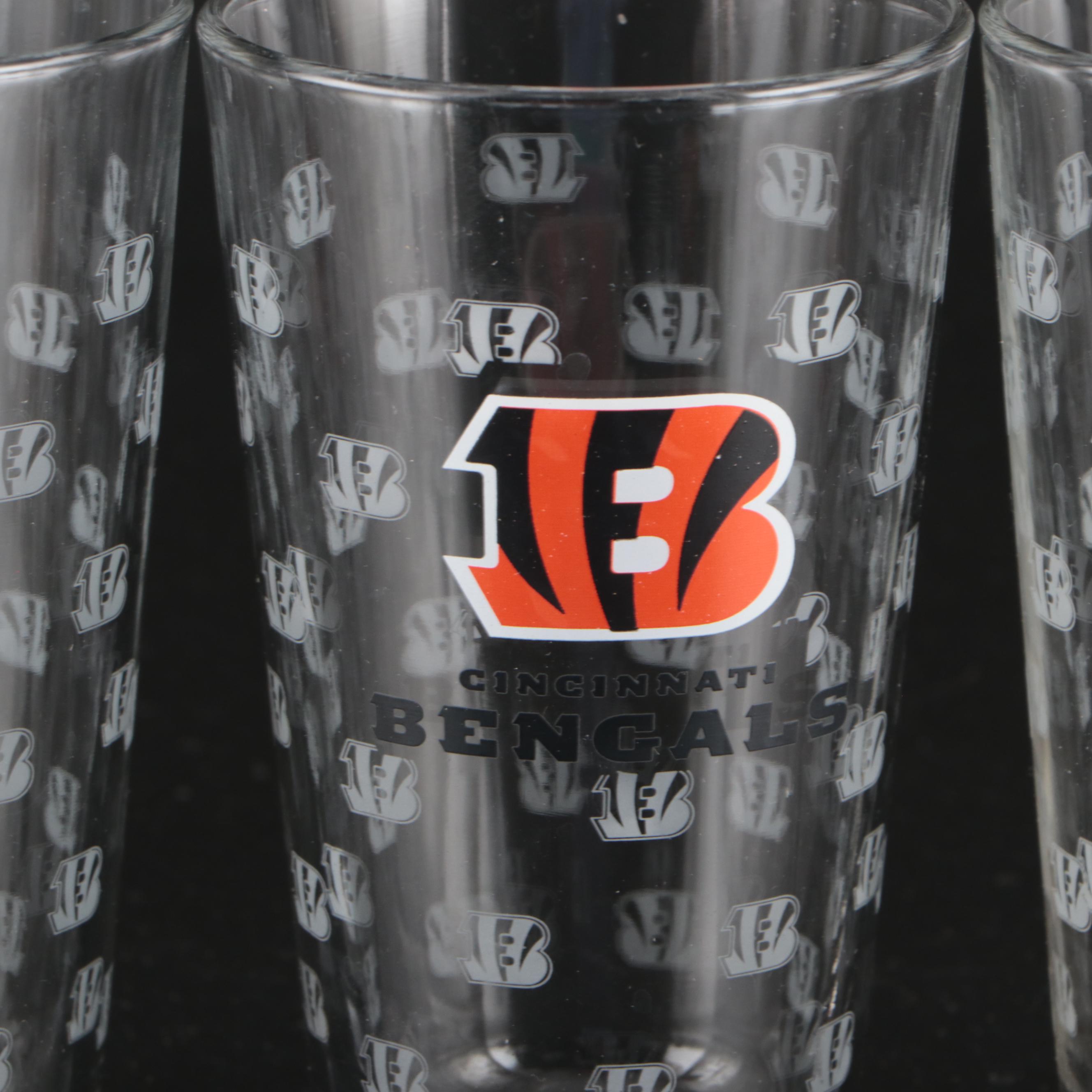Cincinnati Bengals and Bearcats Beer and Wine Glasses with NFL Restaurant Guide
