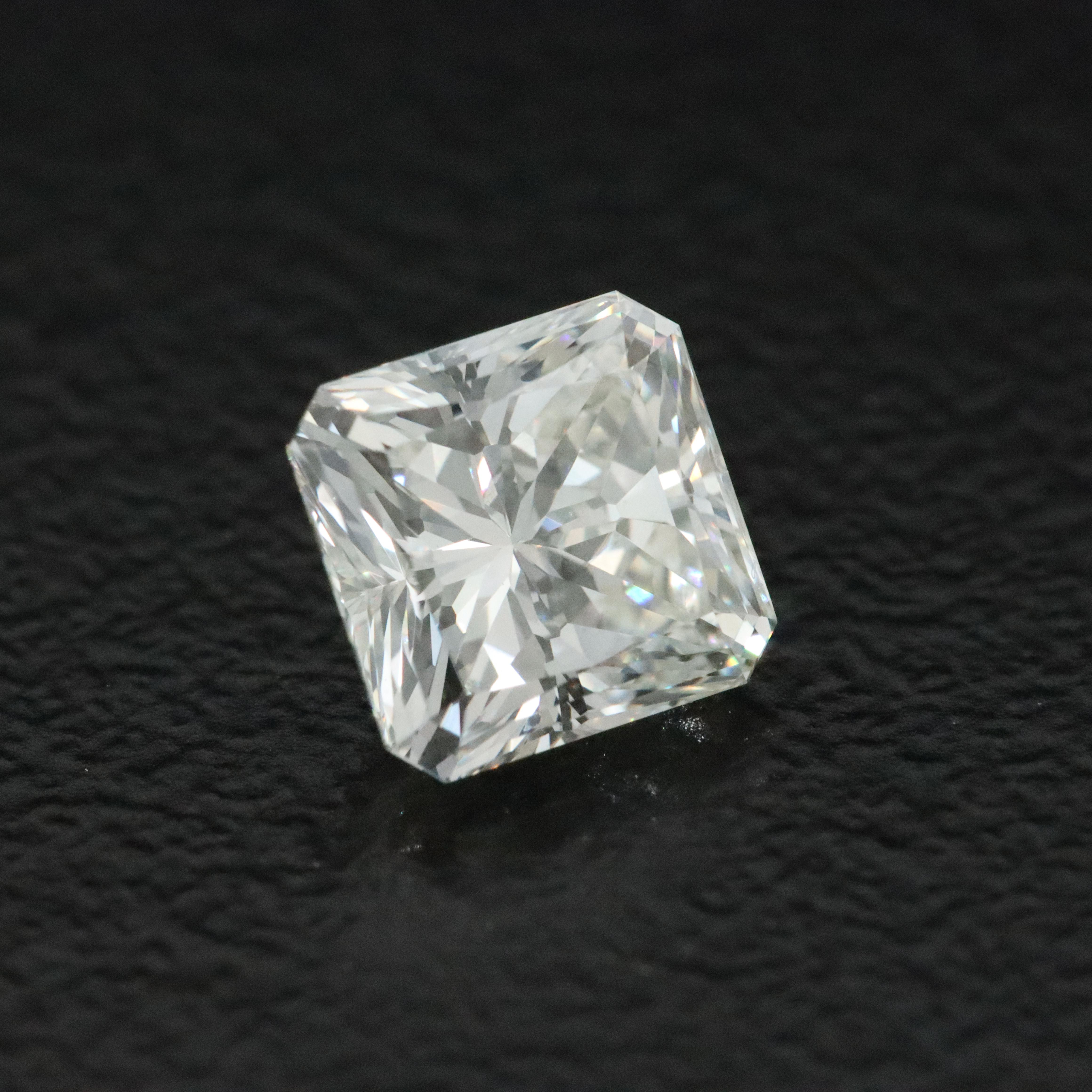 Loose 1.10 CT Diamond with a GIA Online Report