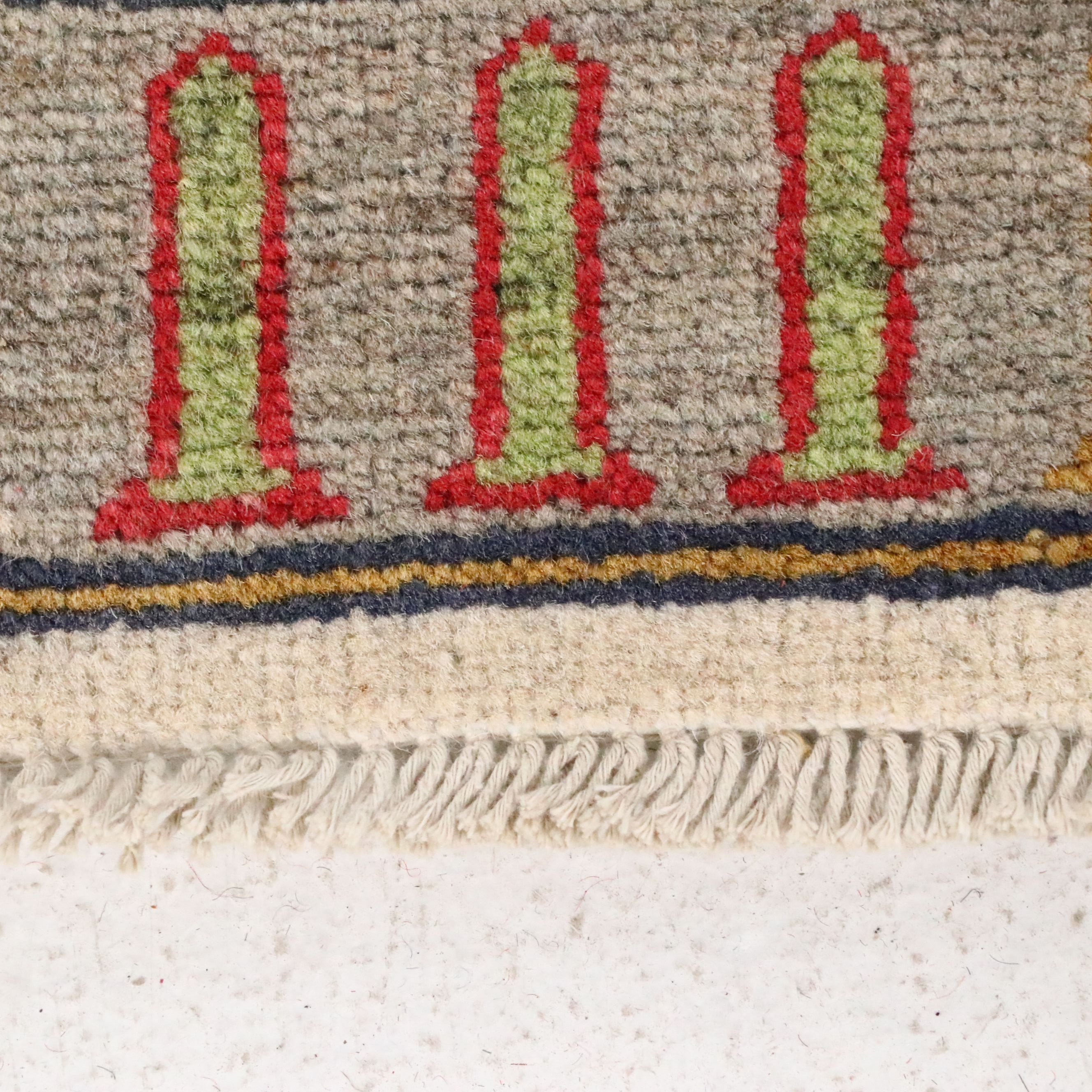 5' x 6'6 Hand-Knotted Pakistani Pictorial War Area Rug