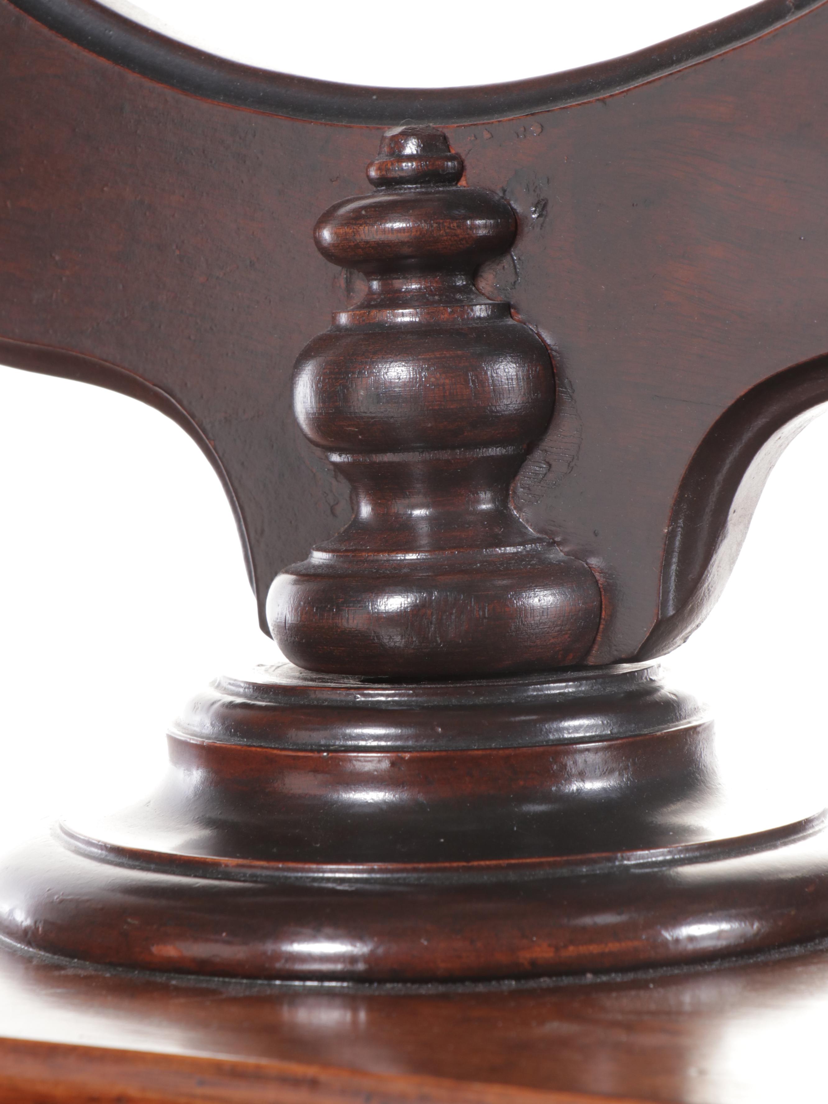 Victorian Mahogany Dresser and Mirror, Early 20th Century