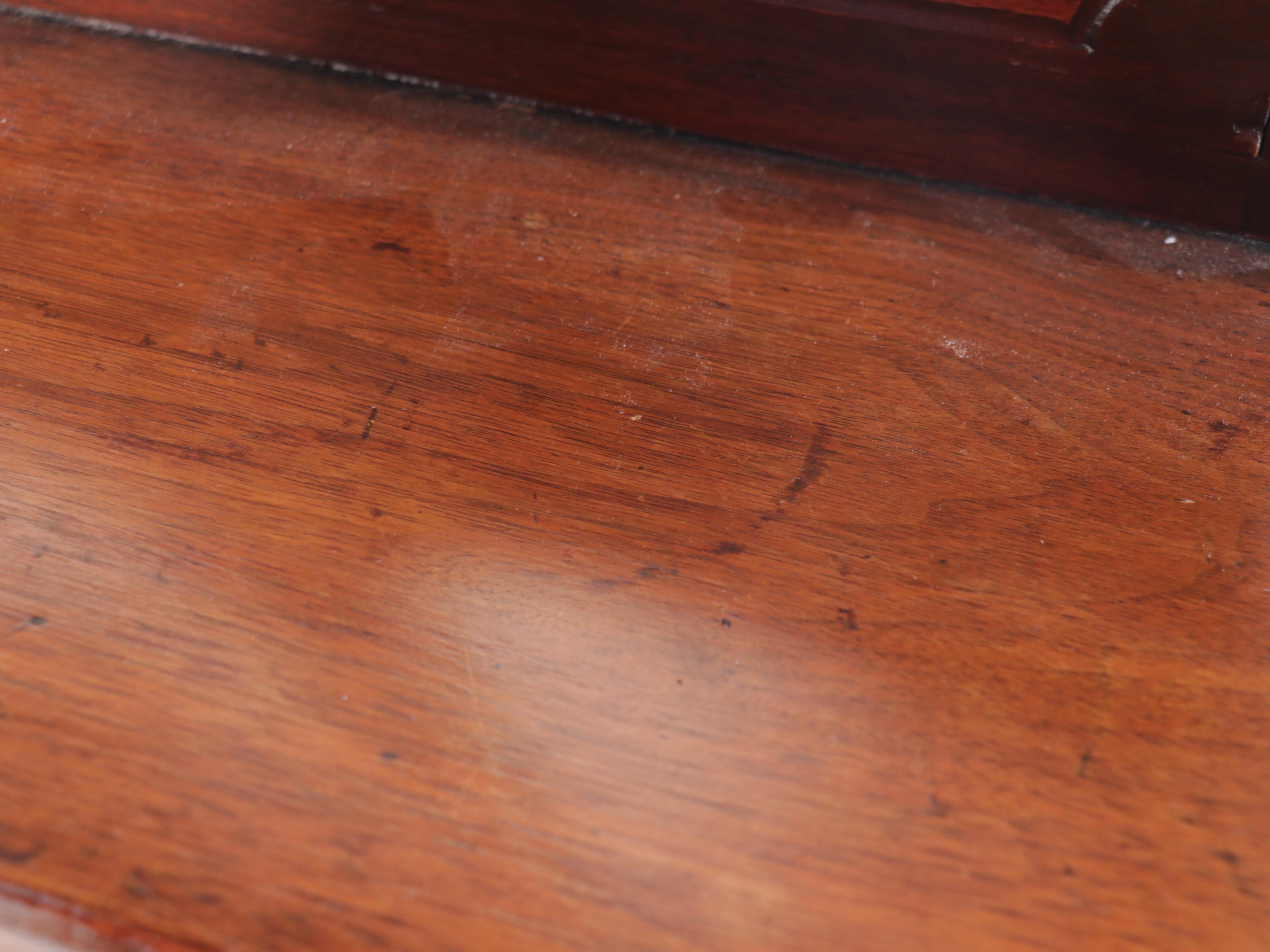 Victorian Mahogany Dresser and Mirror, Early 20th Century