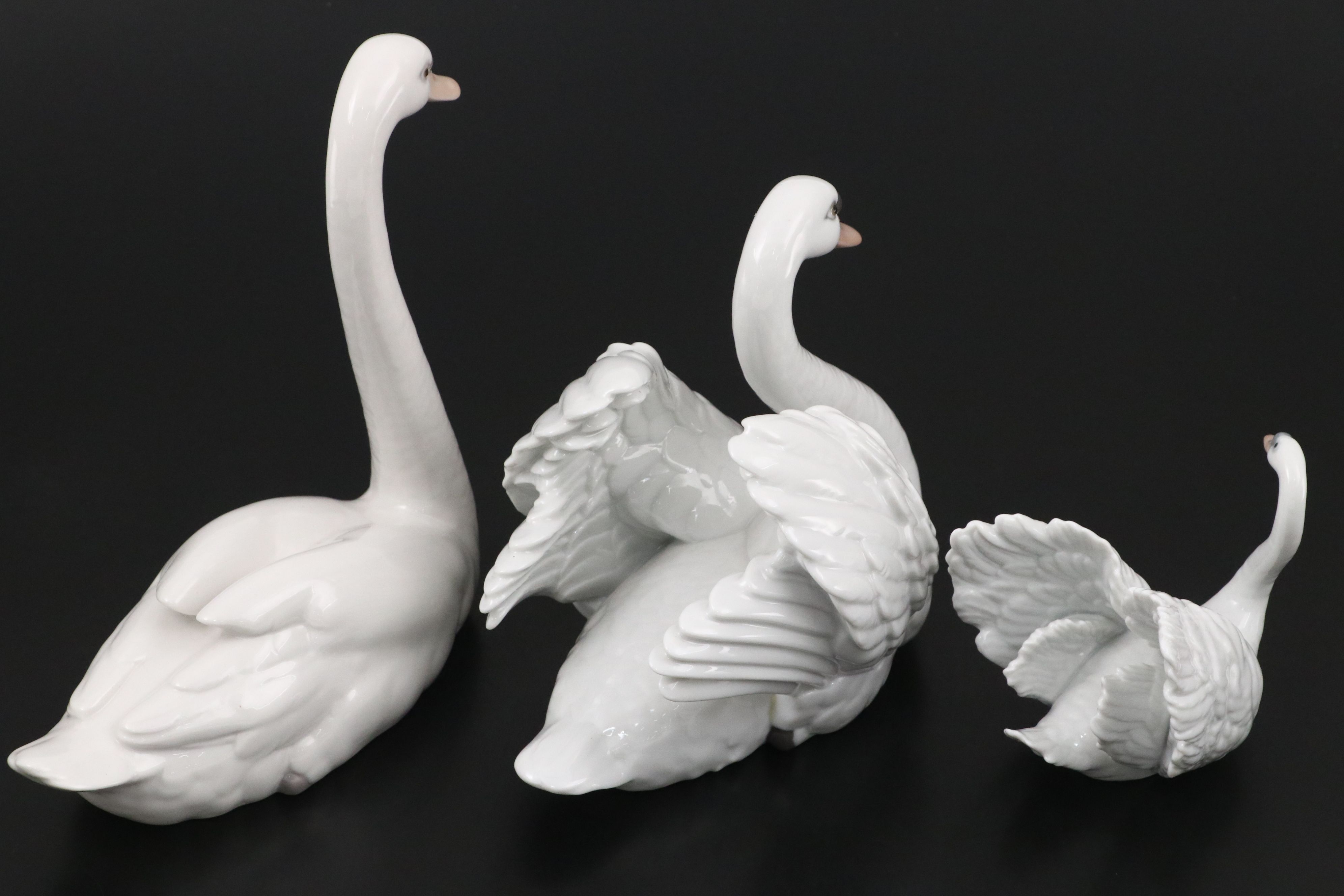 Lladró Porcelain Swan Figurines
