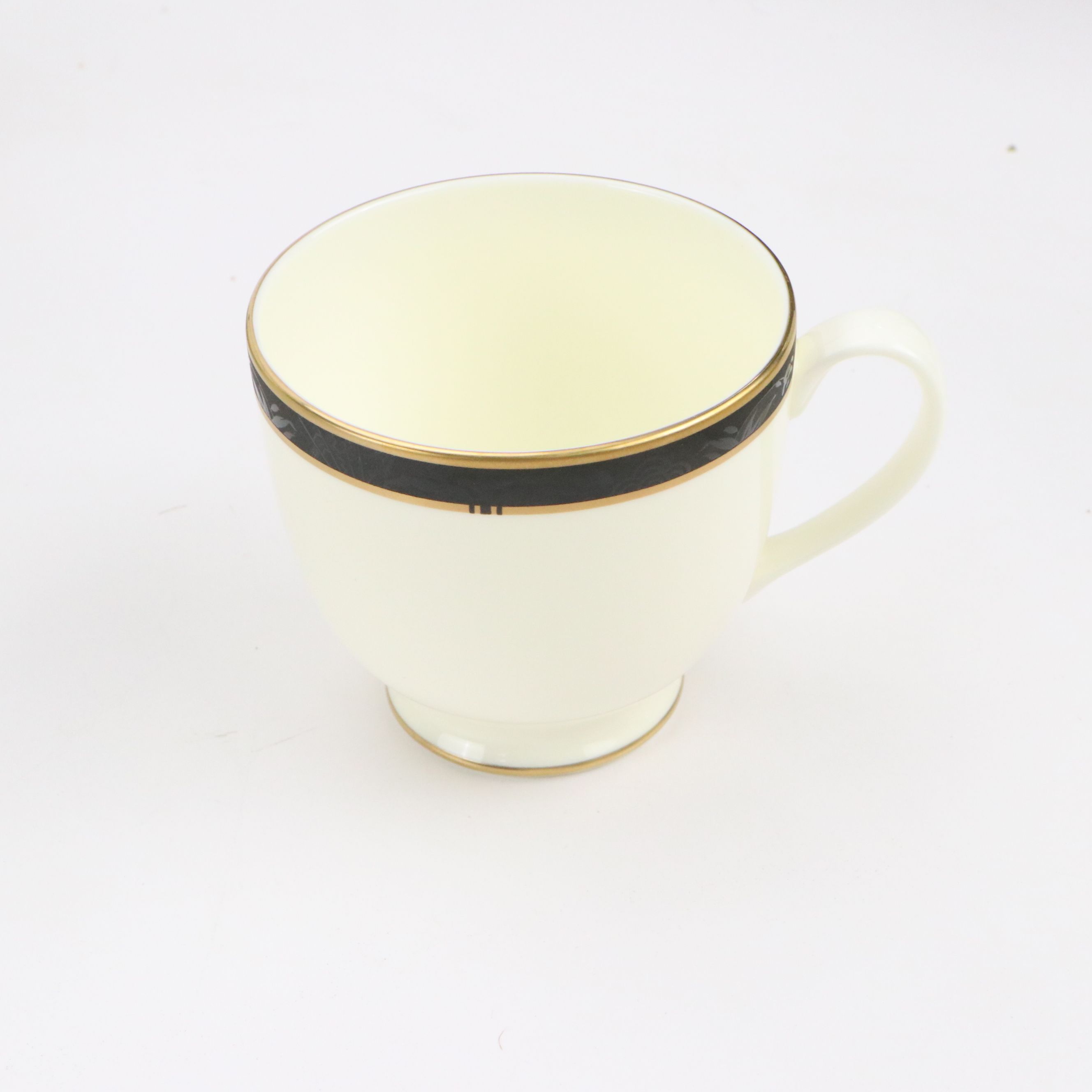 Pfaltzgraff "Astoria" Bone China Dinnerware and Tureen, 1991–1996