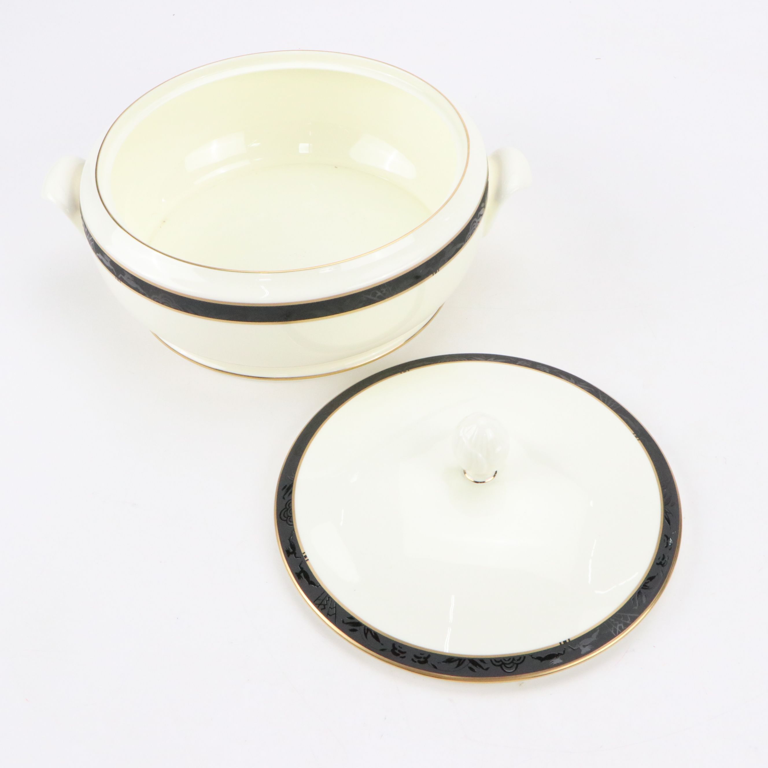 Pfaltzgraff "Astoria" Bone China Dinnerware and Tureen, 1991–1996