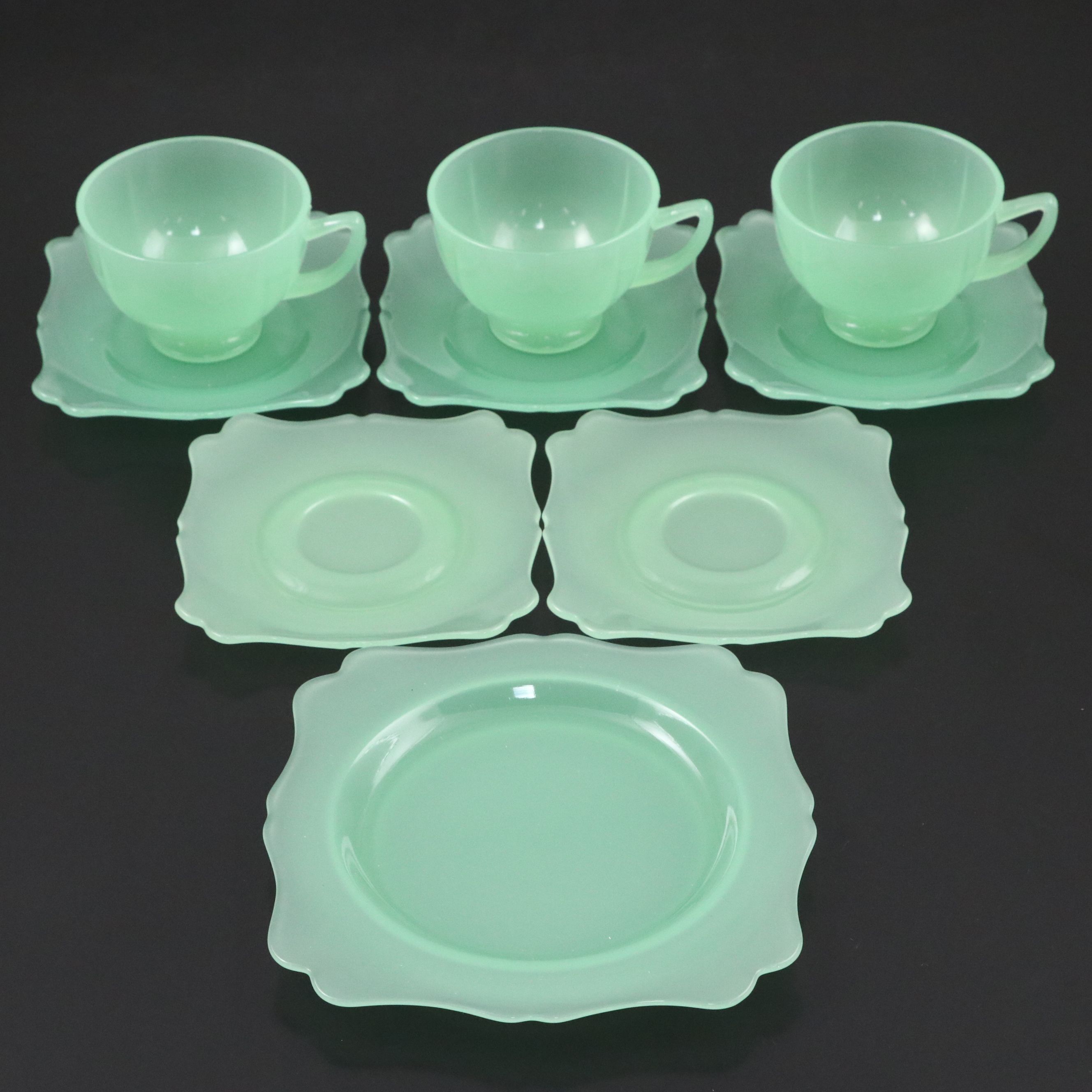 Uranium Glass Dessert Plate with Teacups and Saucers