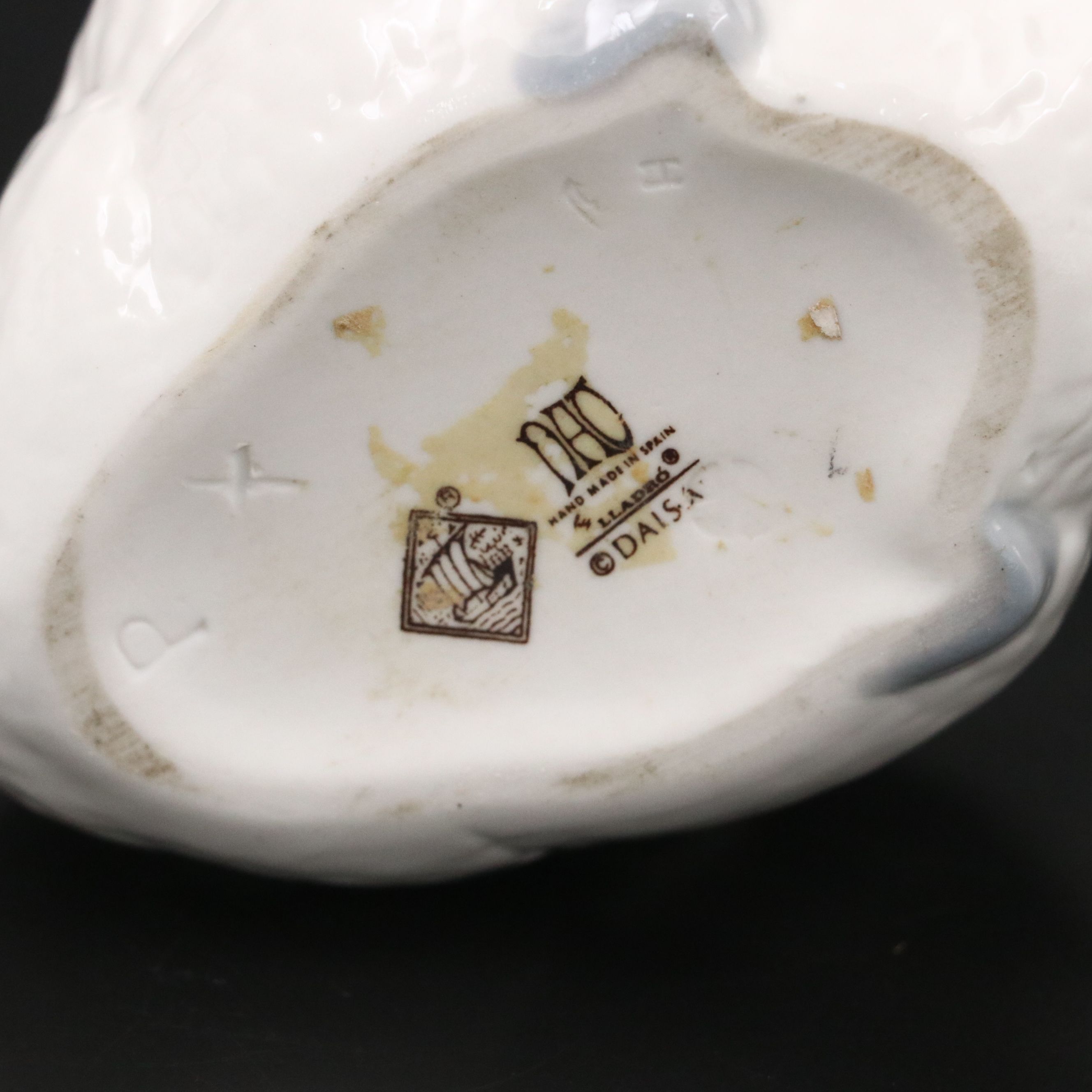 Nao by Lladró Porcelain Swan Figurine with Planter