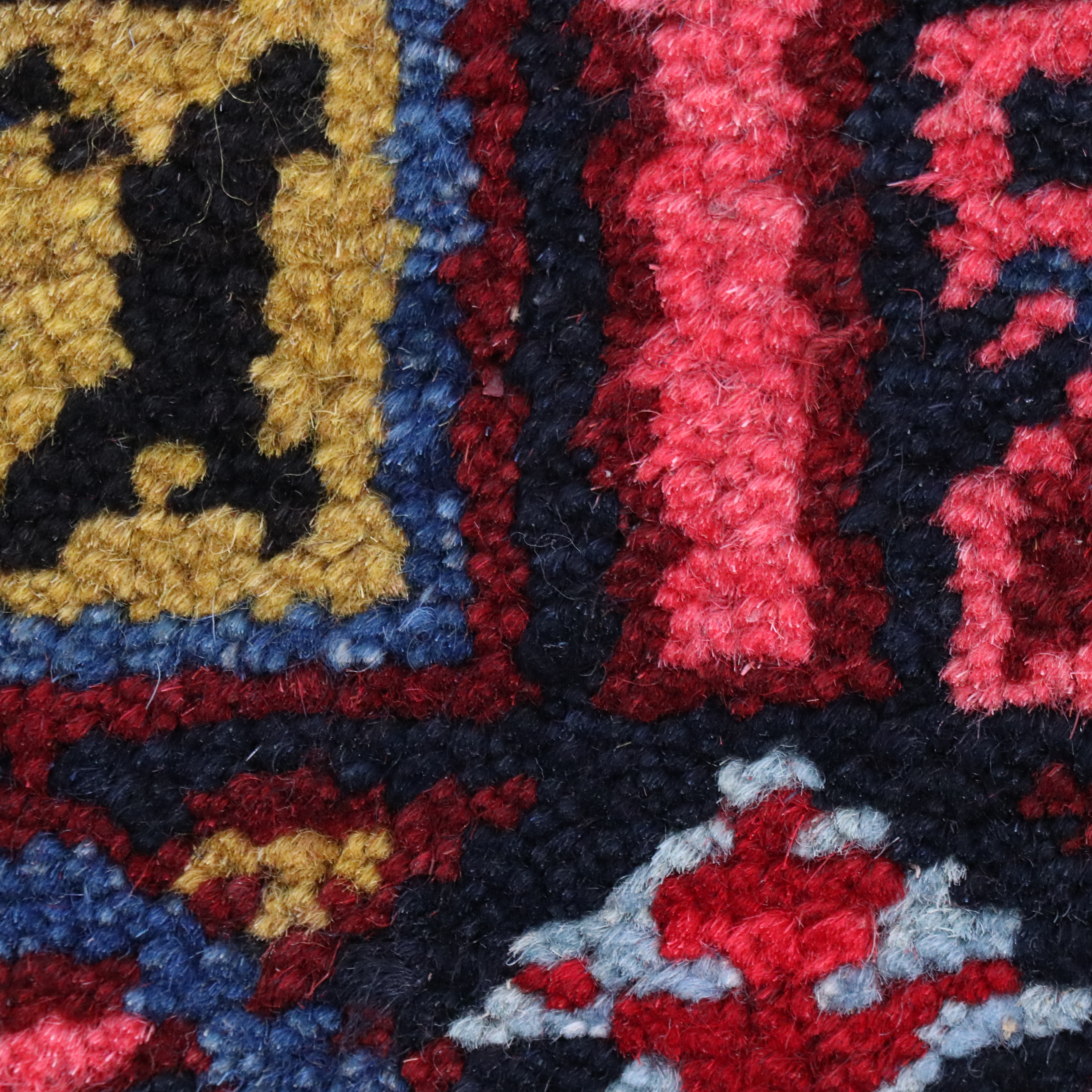 6'10 x 10'1 Hand-Knotted Persian Heriz Area Rug