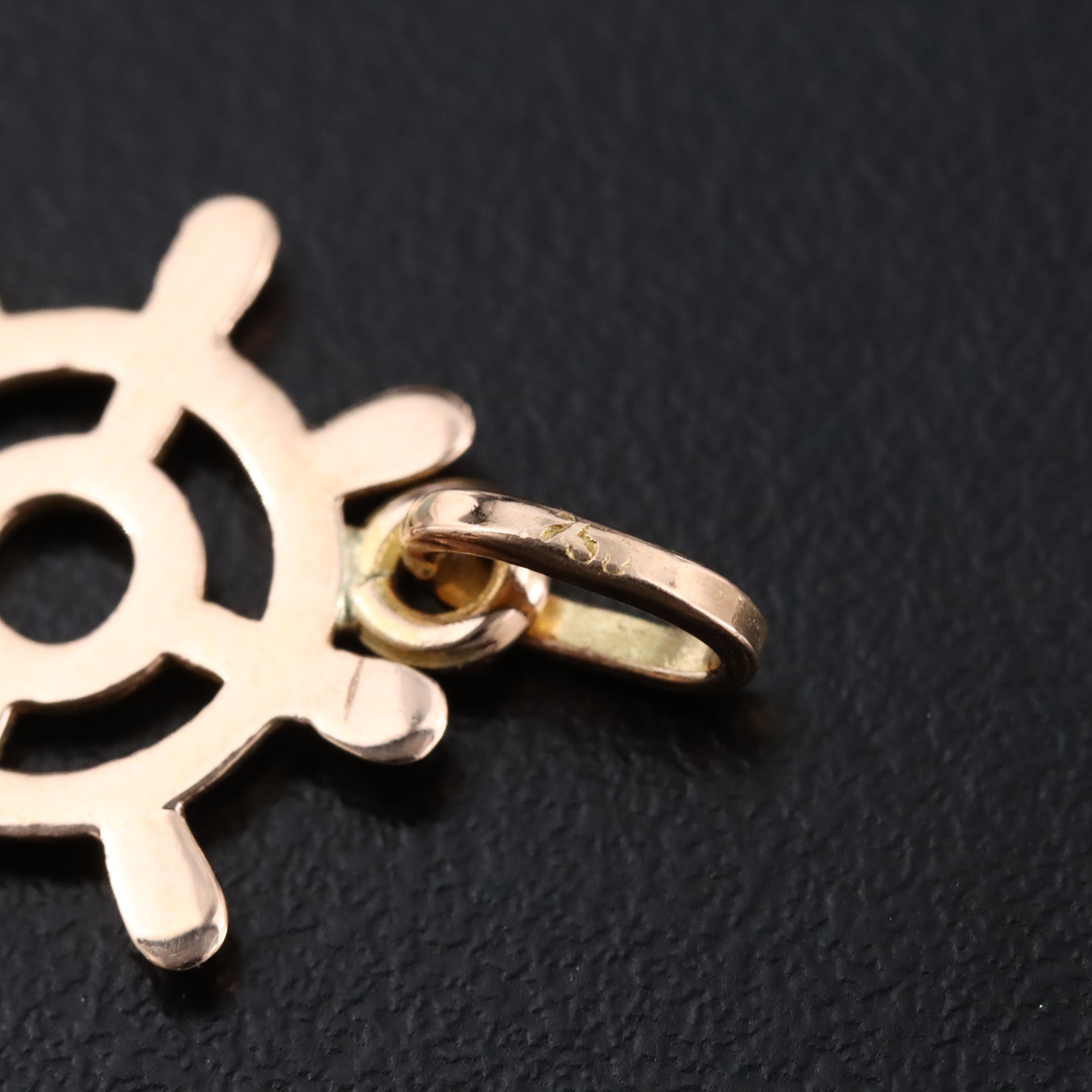 18K Nautical Wheel Pendant