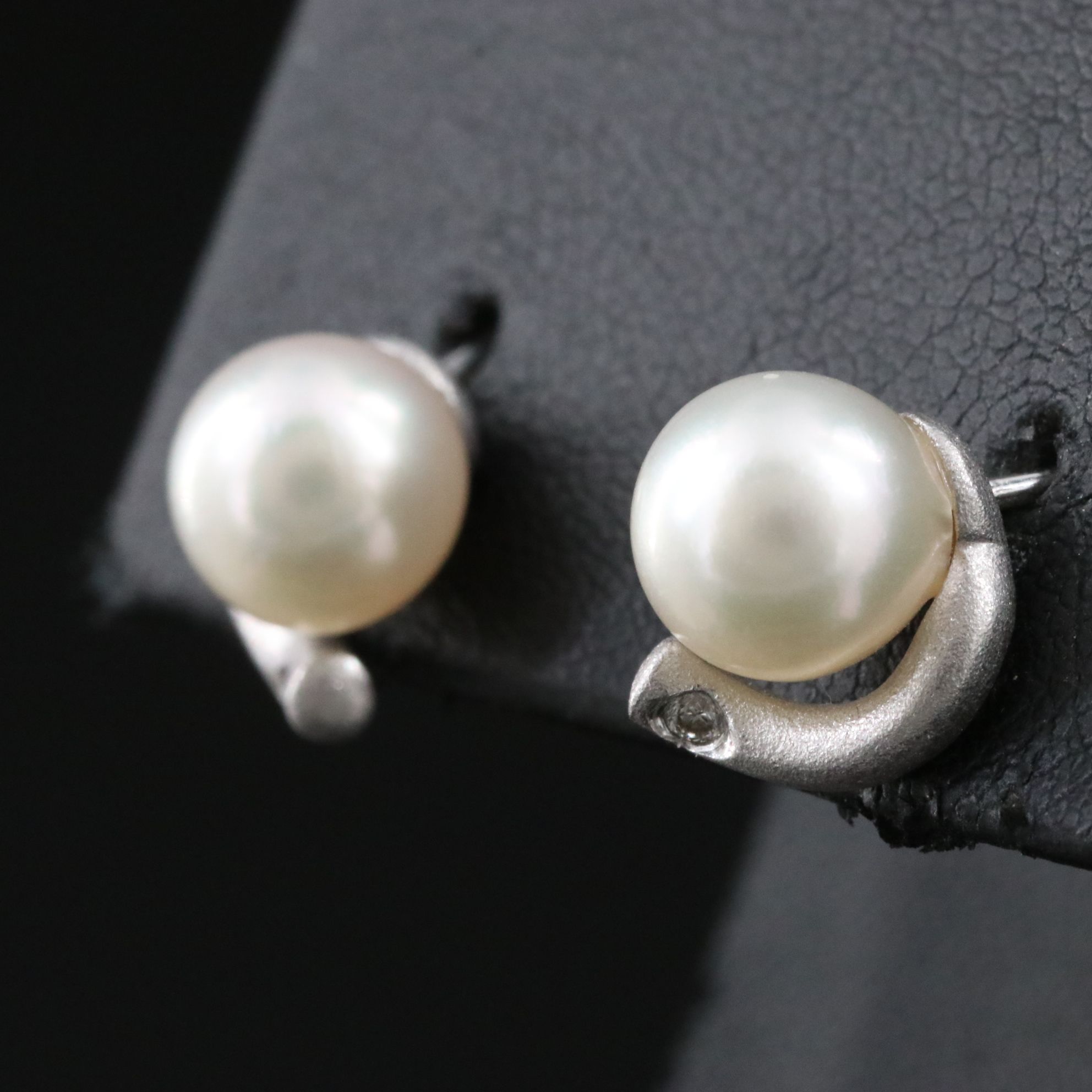 18K Pearl and Diamond Earrings