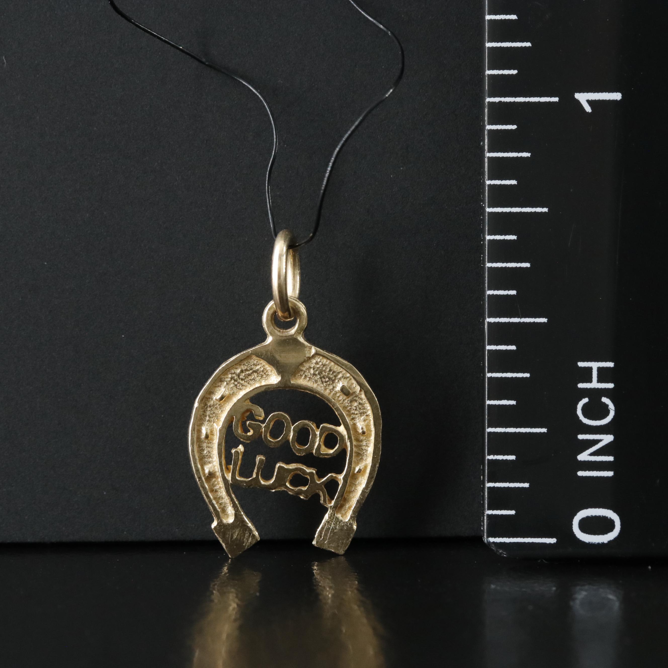 10K "Good Luck" Horseshoe Charm