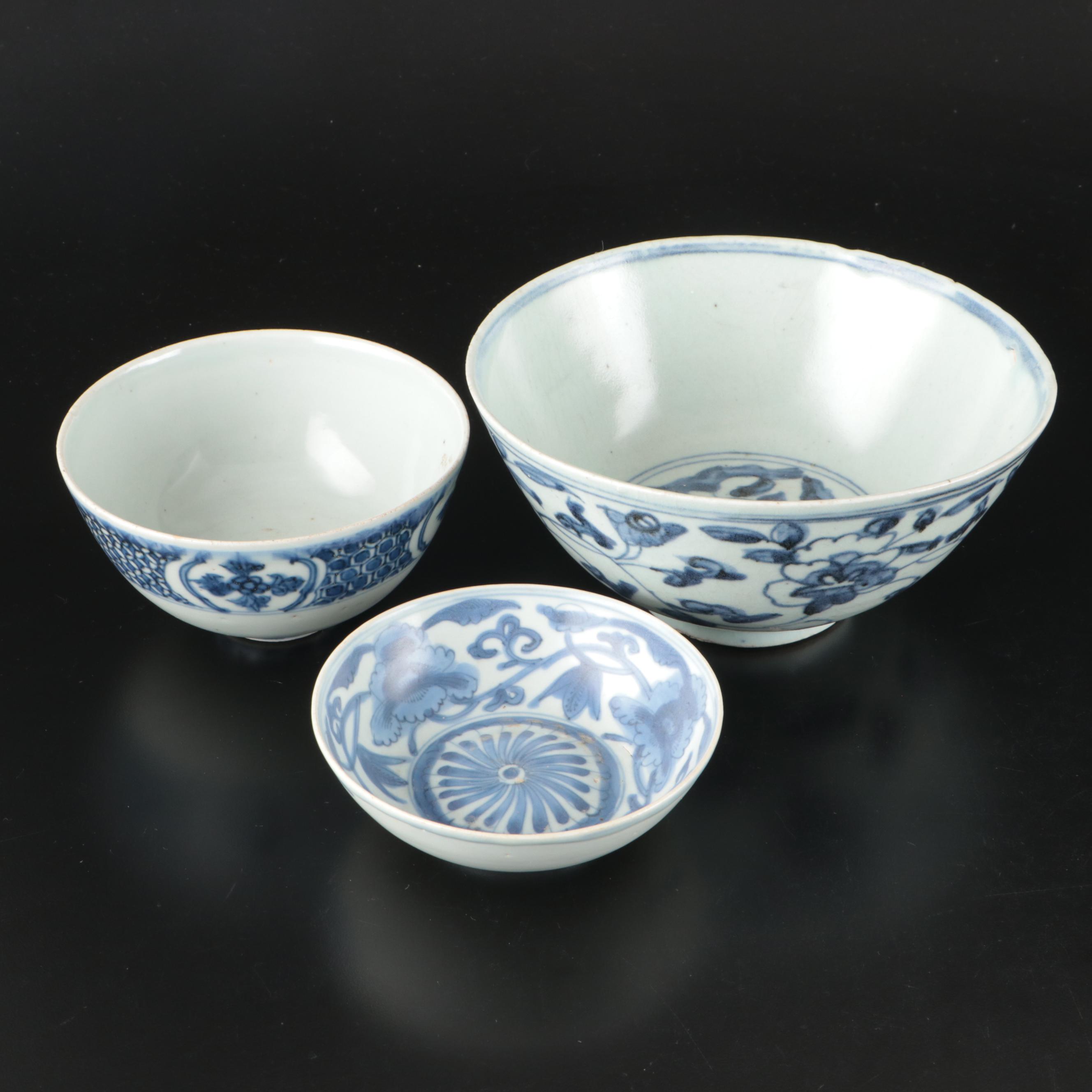 Chinese Floral Blue and White Porcelain Bowls
