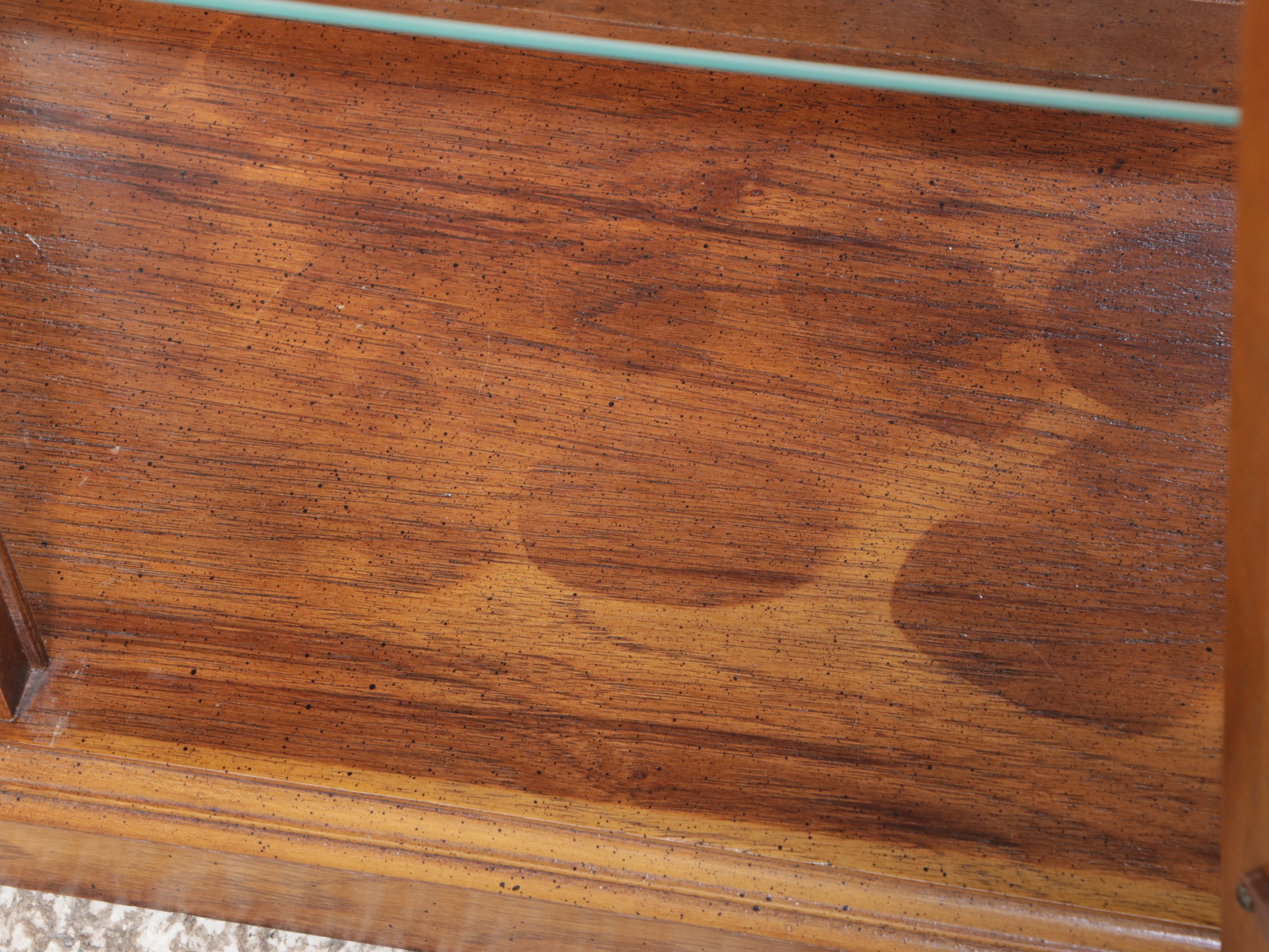 Pulaski Furniture Illuminated Walnut Curio Cabinet, Late 20th Century