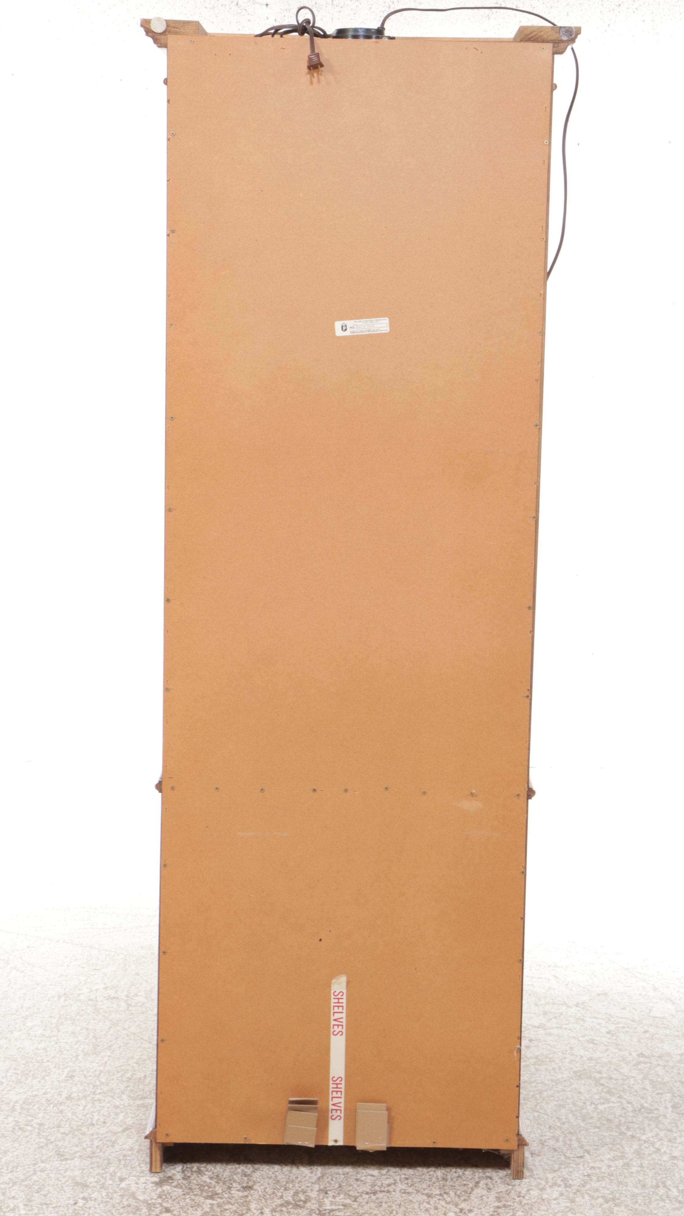 Pulaski Furniture Illuminated Walnut Curio Cabinet, Late 20th Century