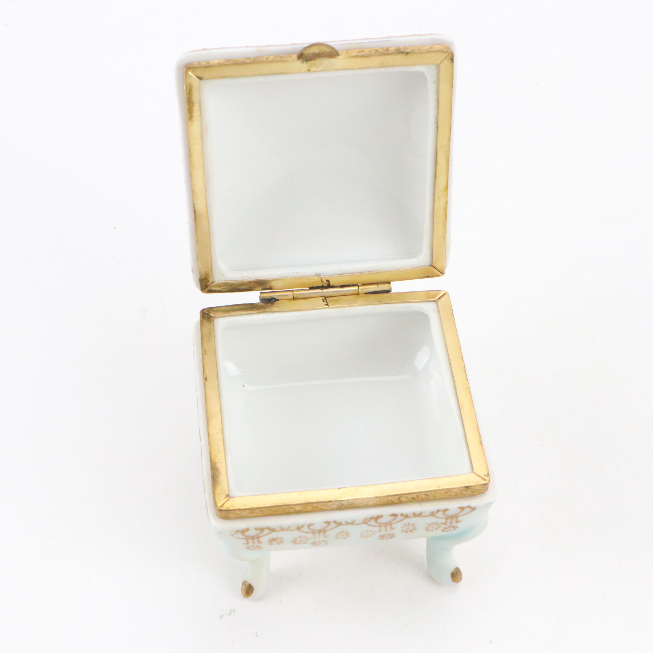 Continental Ceramic Vases and Decorative Boxes with Korean Brass Swan Bookends