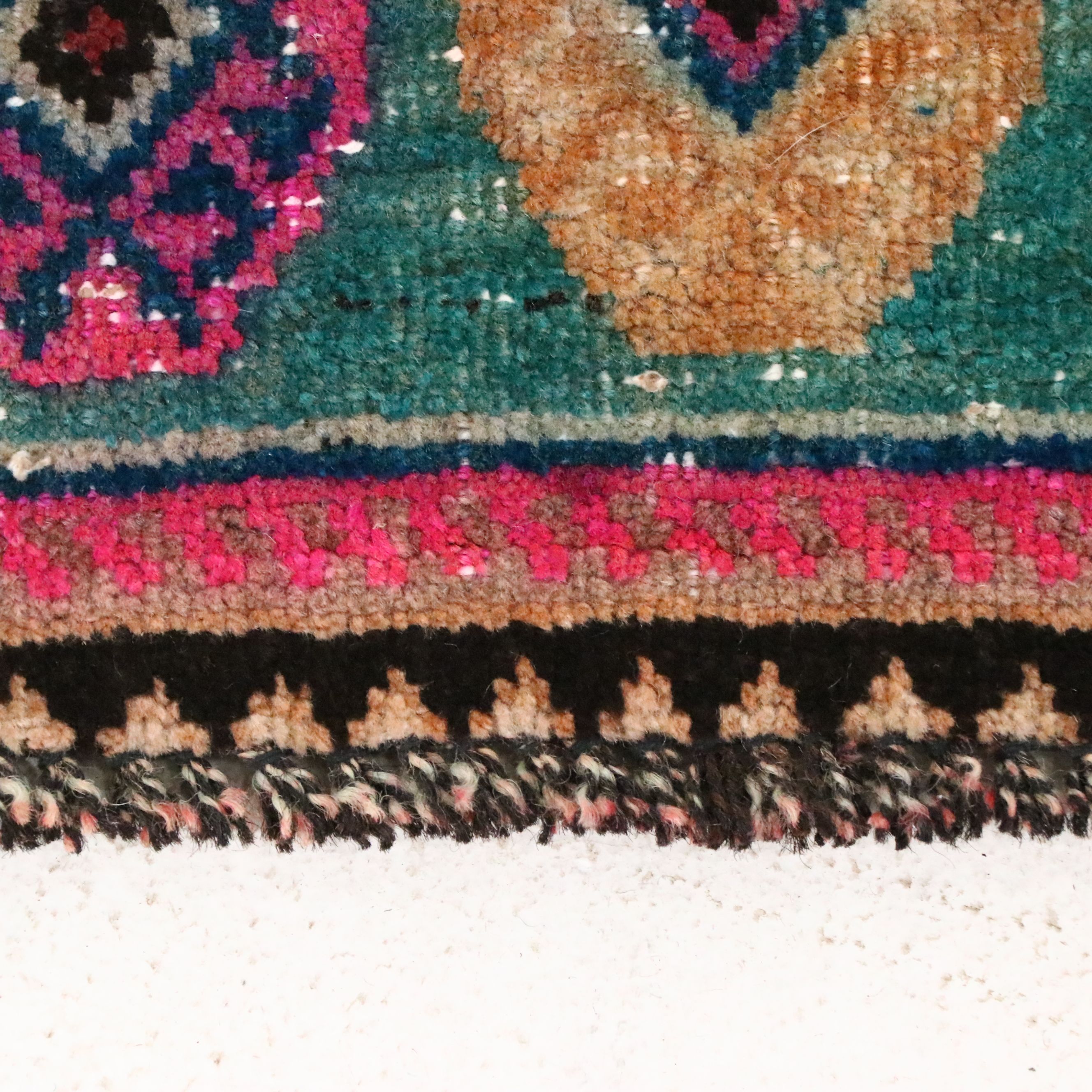 5' x 8' Hand-Knotted Persian Hamadan Area Rug