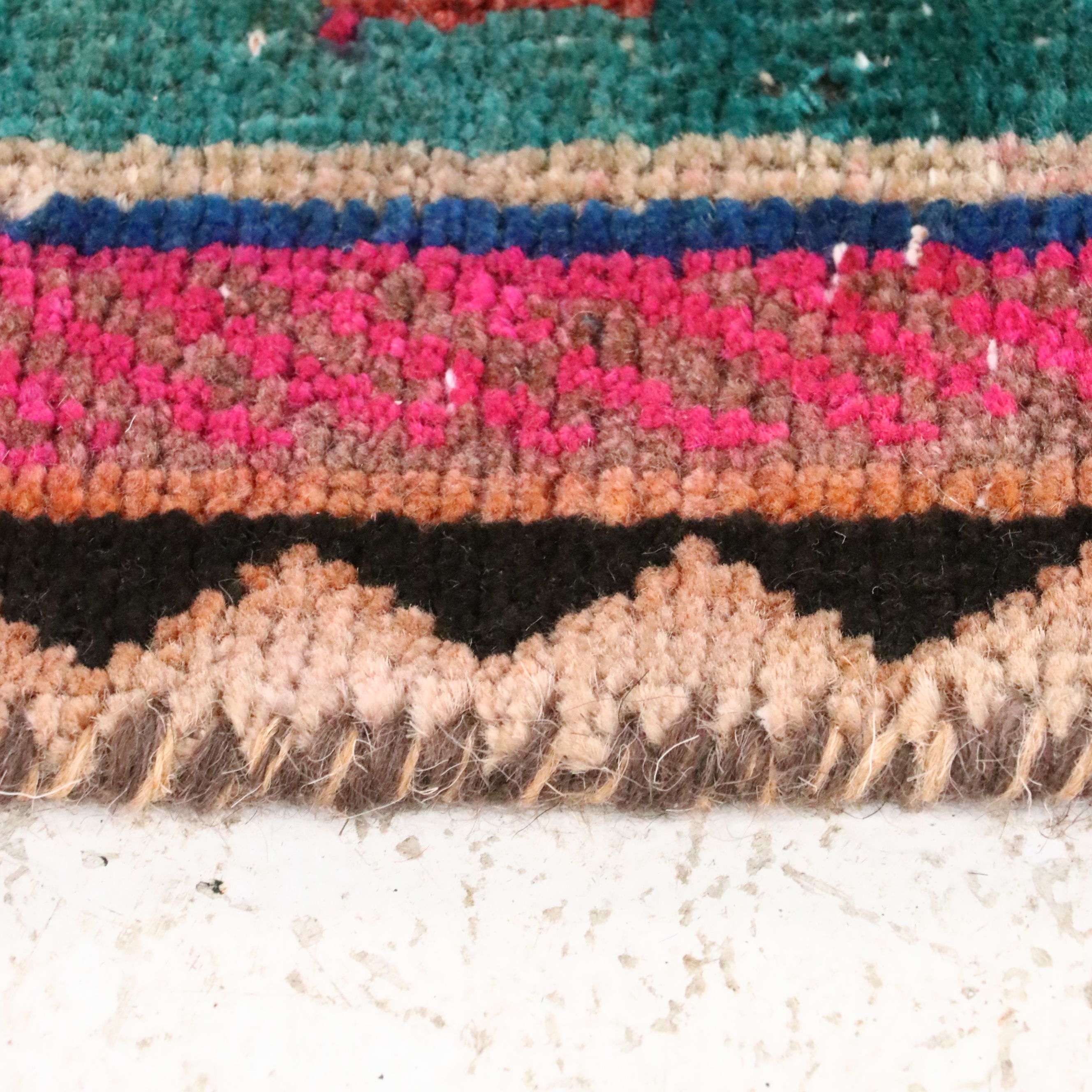 5' x 8' Hand-Knotted Persian Hamadan Area Rug