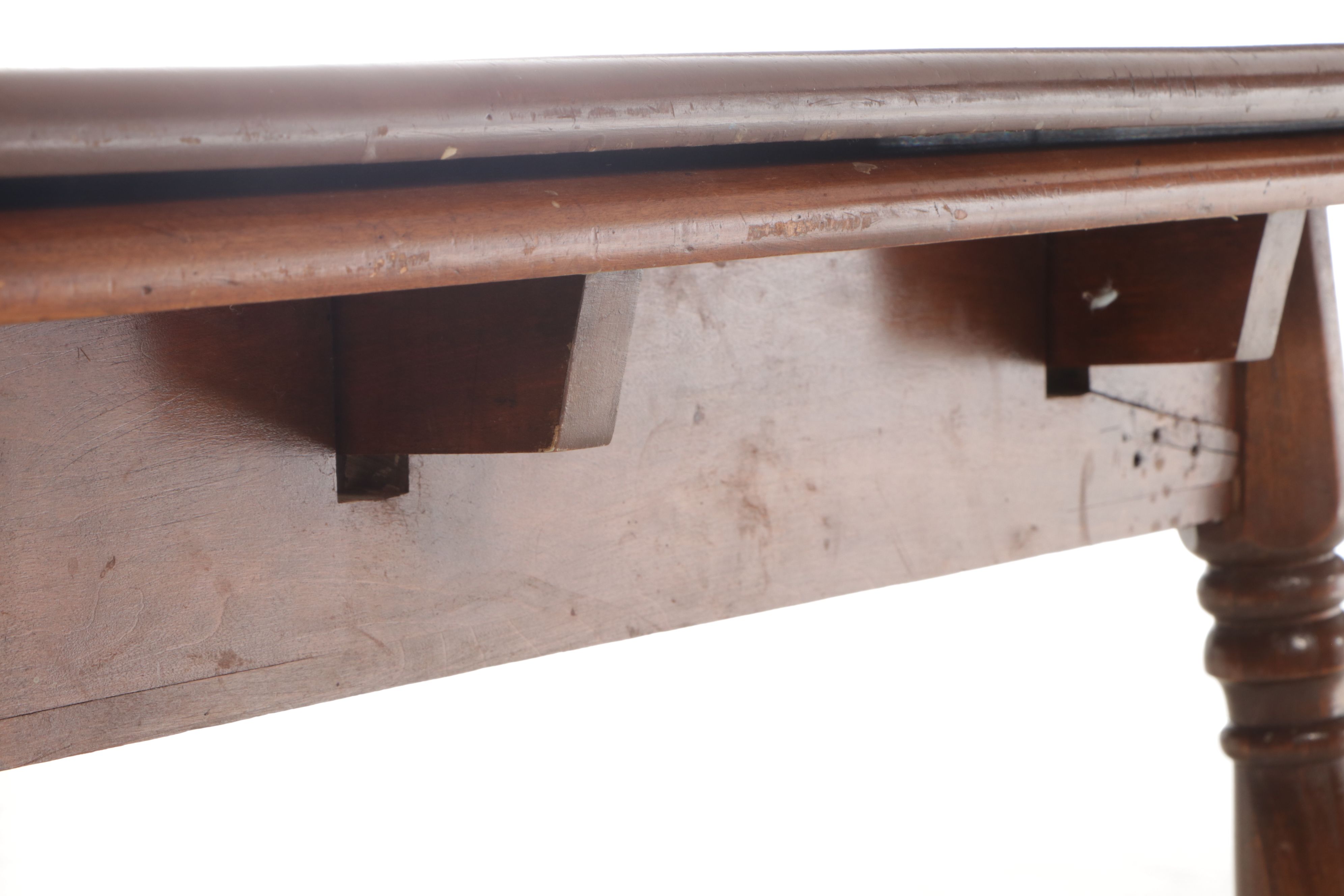 American Colonial Style Cherry Dining Table, Mid to Late 20th Century