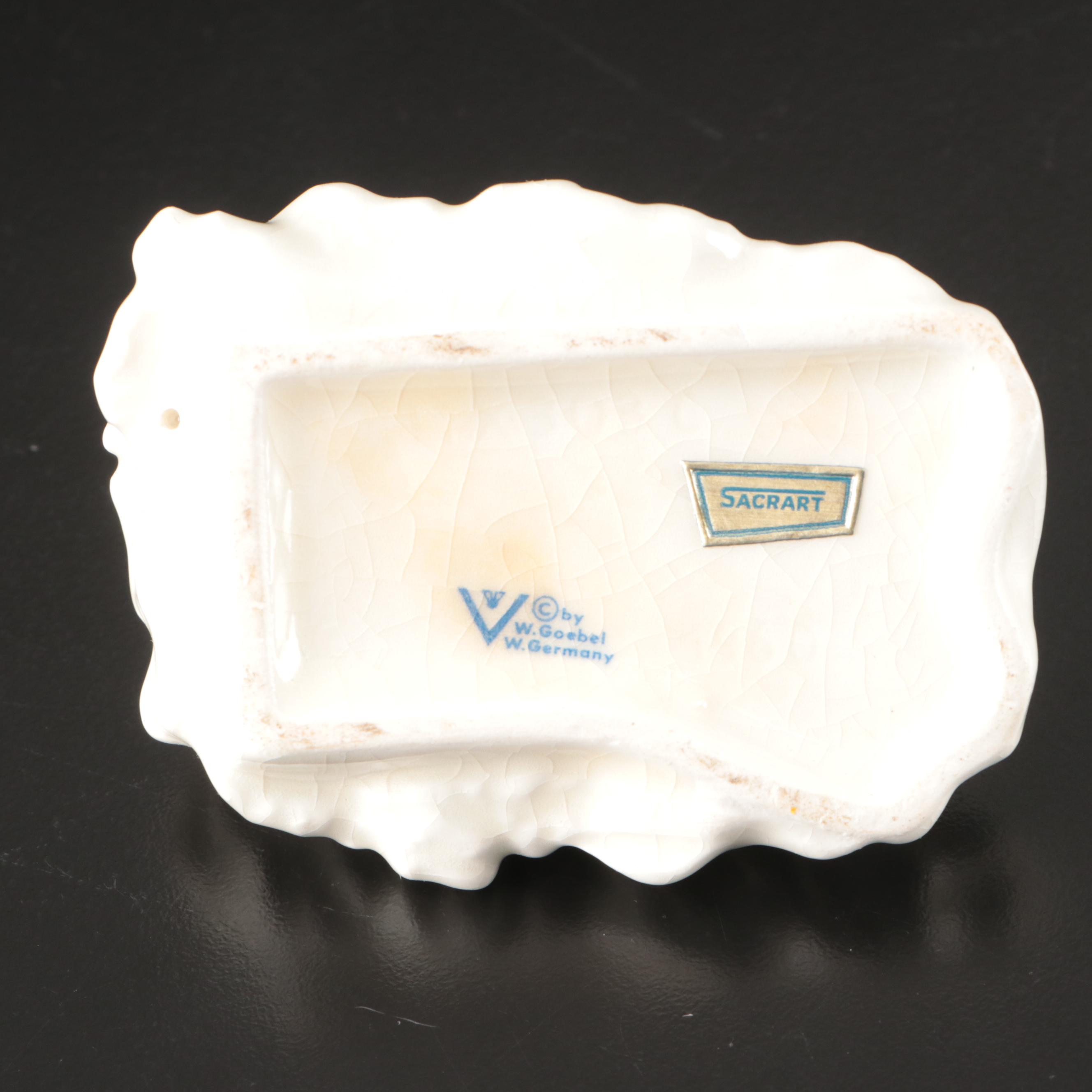 Goebel Sacrart Porcelain Nativity with Our Lady of Fátima Statuette