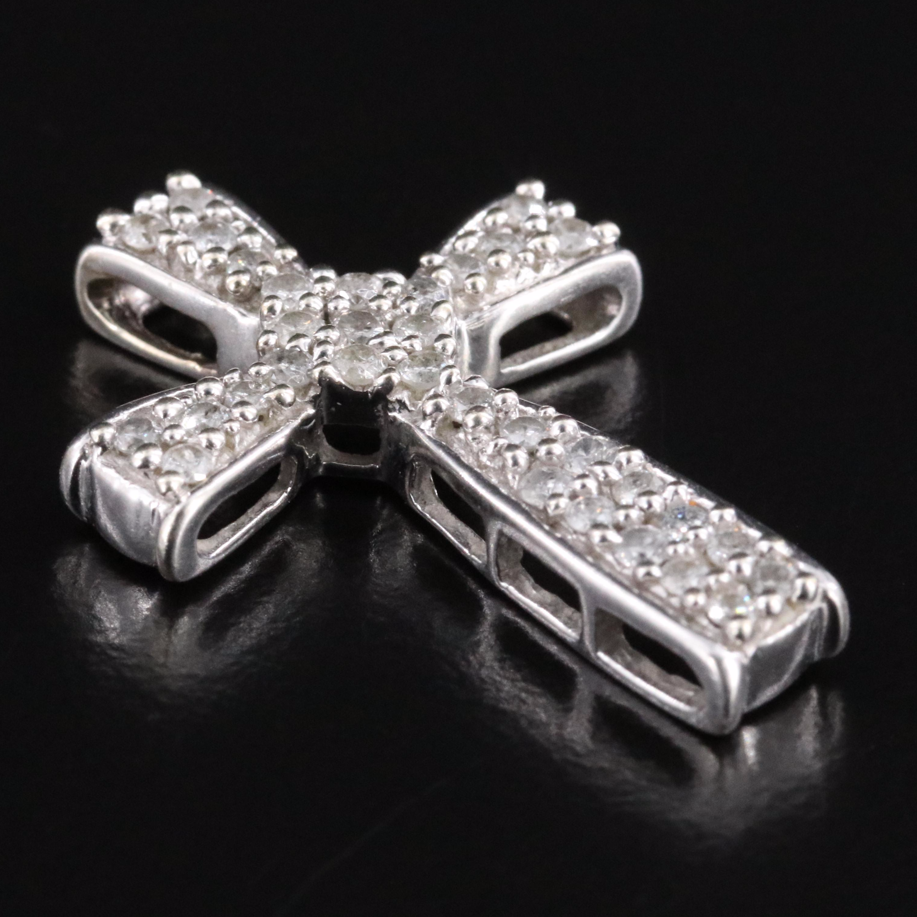 10K 0.45 CTW Diamond Cross Pendant