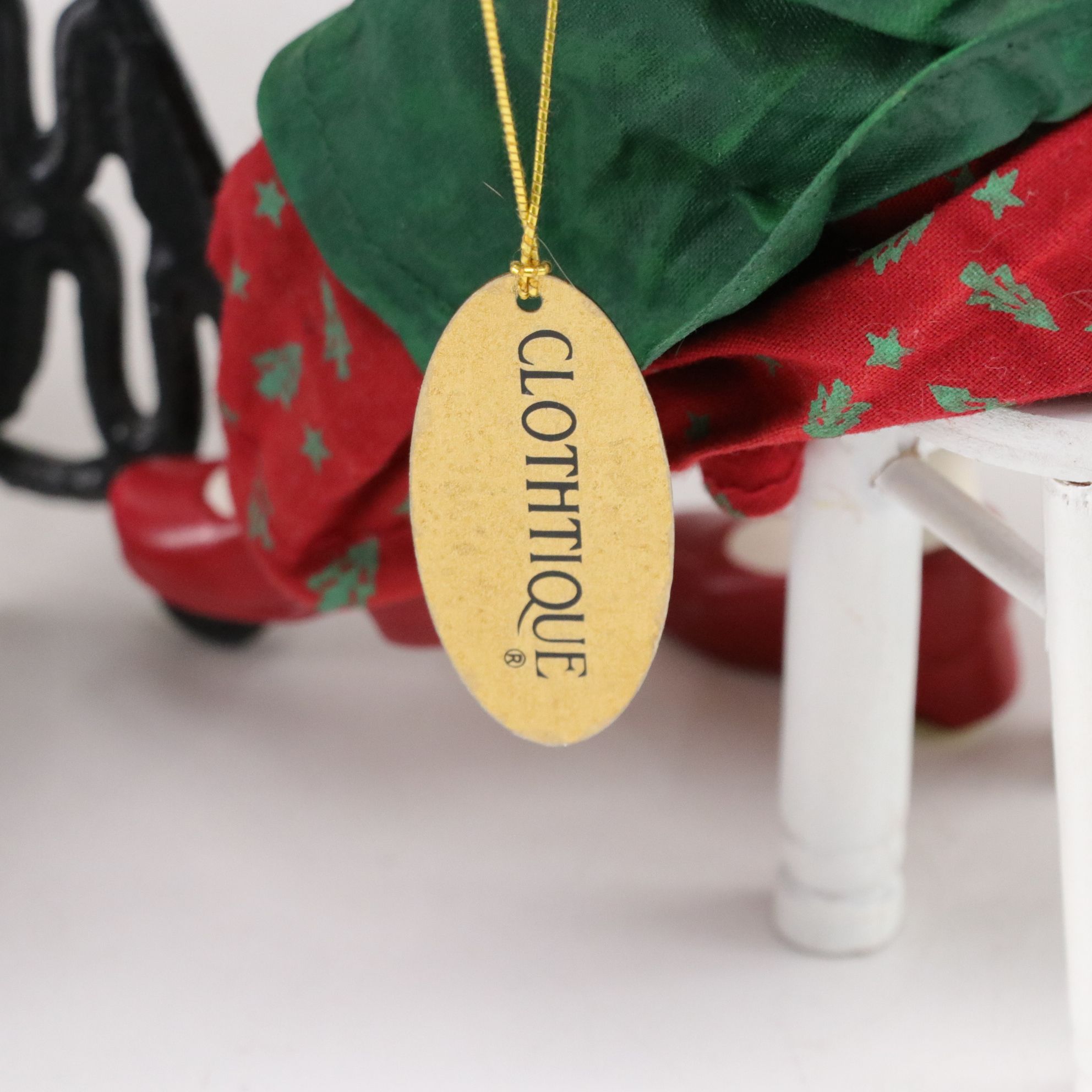 Pilgrim Couple Bottle Sock Puppets with Betsy Ross Figure and Patriotic Decor