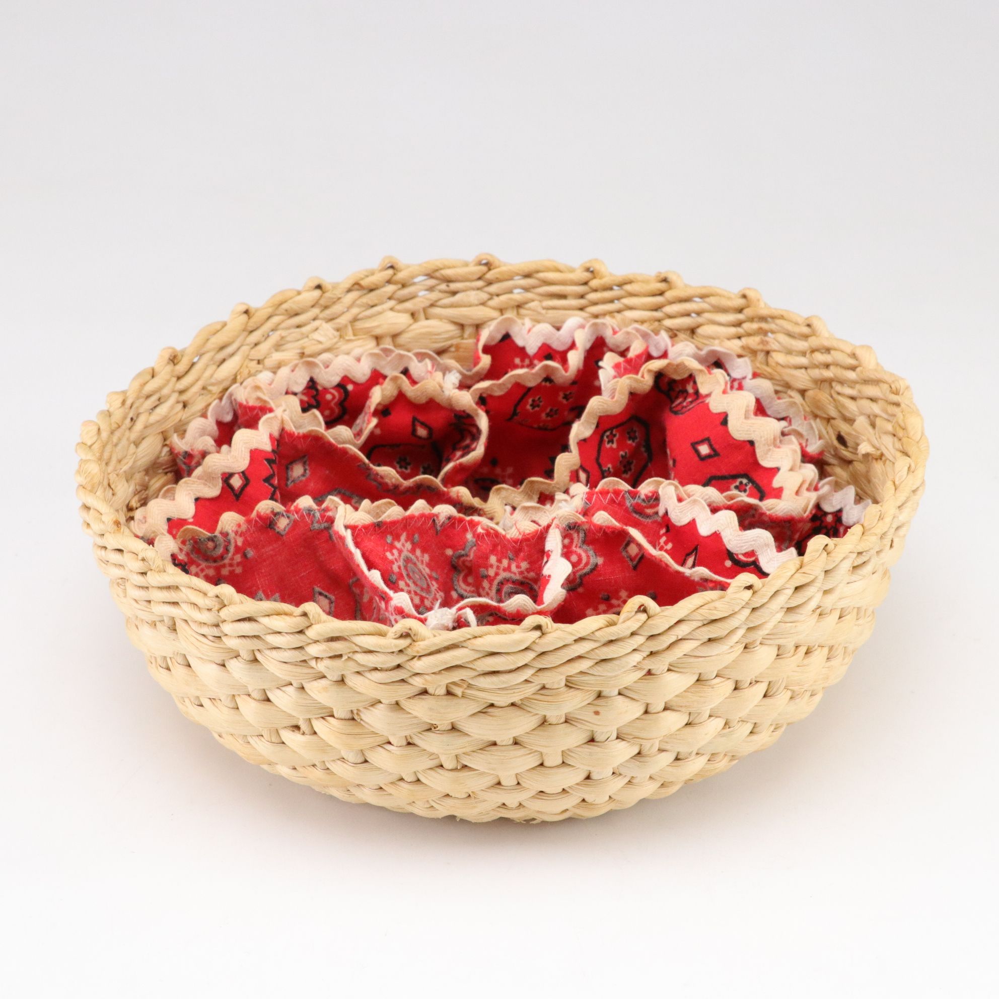 Pilgrim Couple Bottle Sock Puppets with Betsy Ross Figure and Patriotic Decor