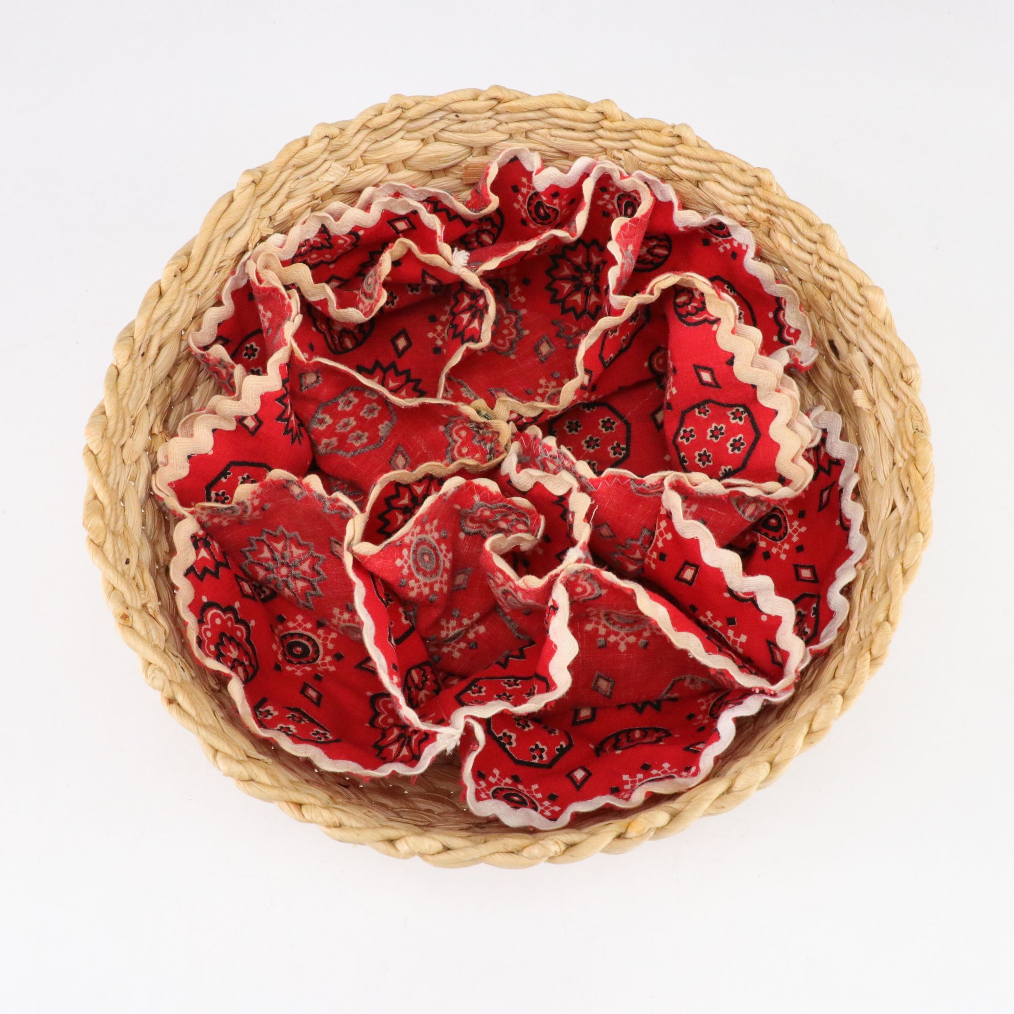 Pilgrim Couple Bottle Sock Puppets with Betsy Ross Figure and Patriotic Decor