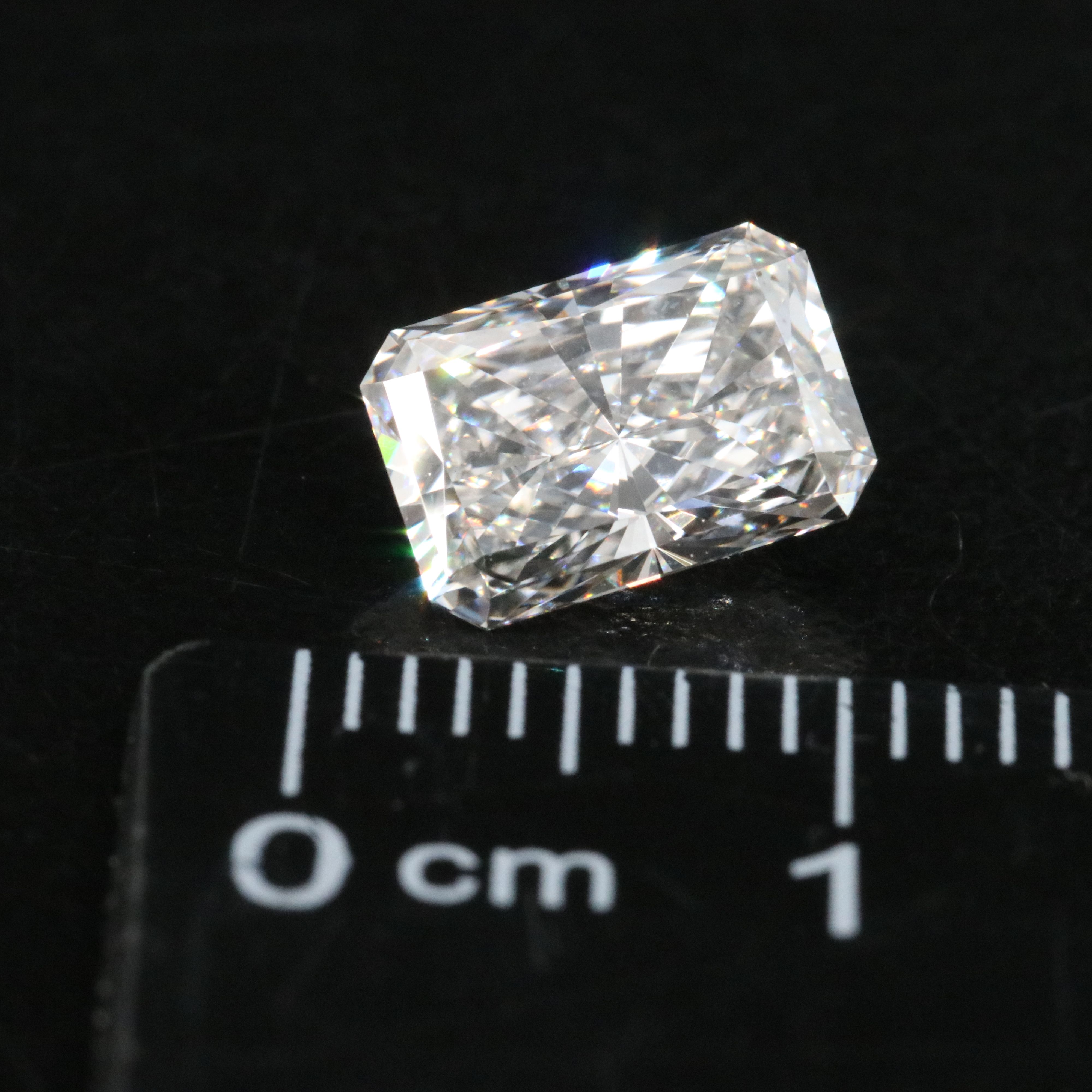 Loose 1.87 CT Lab Grown Diamond with IGI Report