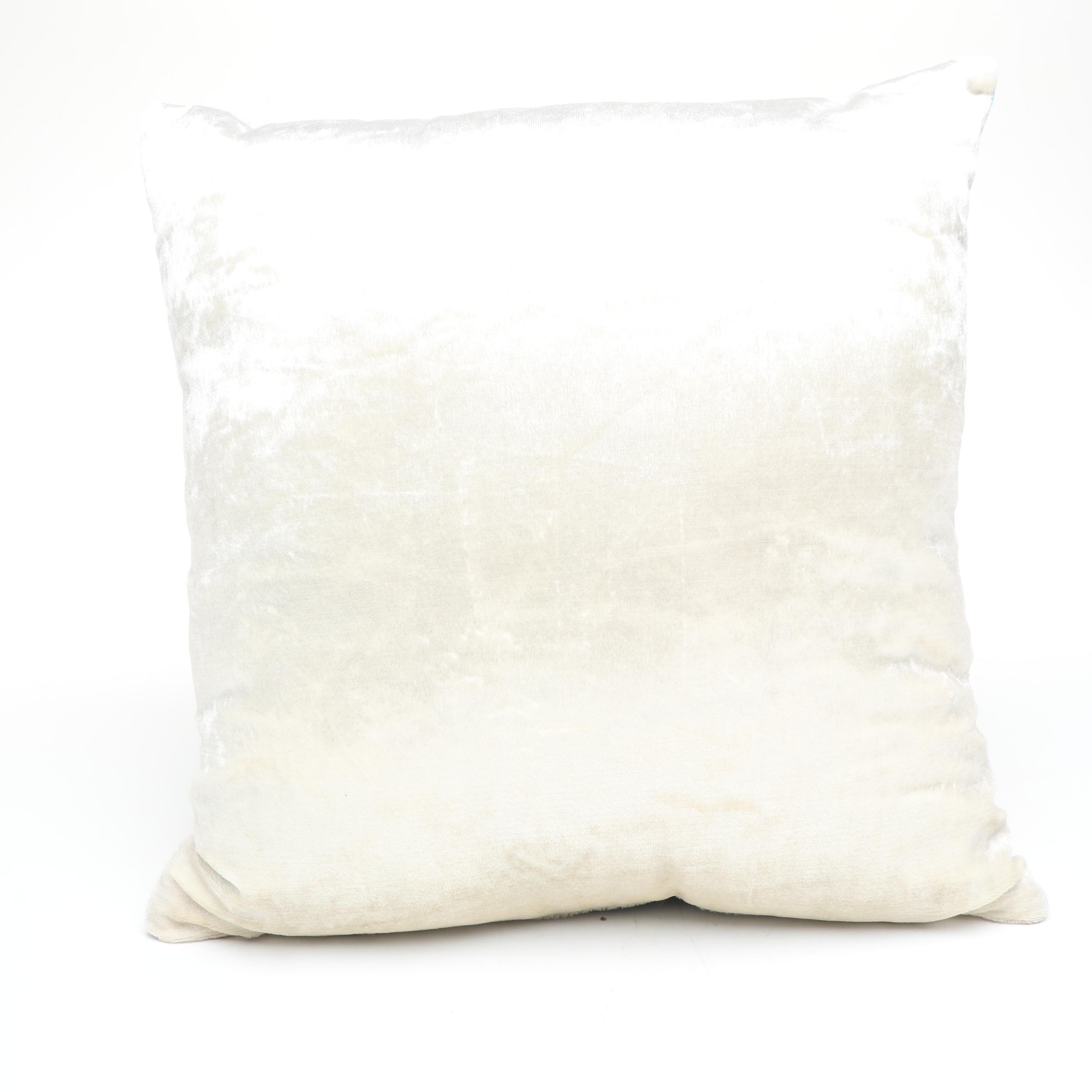 Goebel Rosina Wachtmeister Vase and Figures with Other Cat Décor