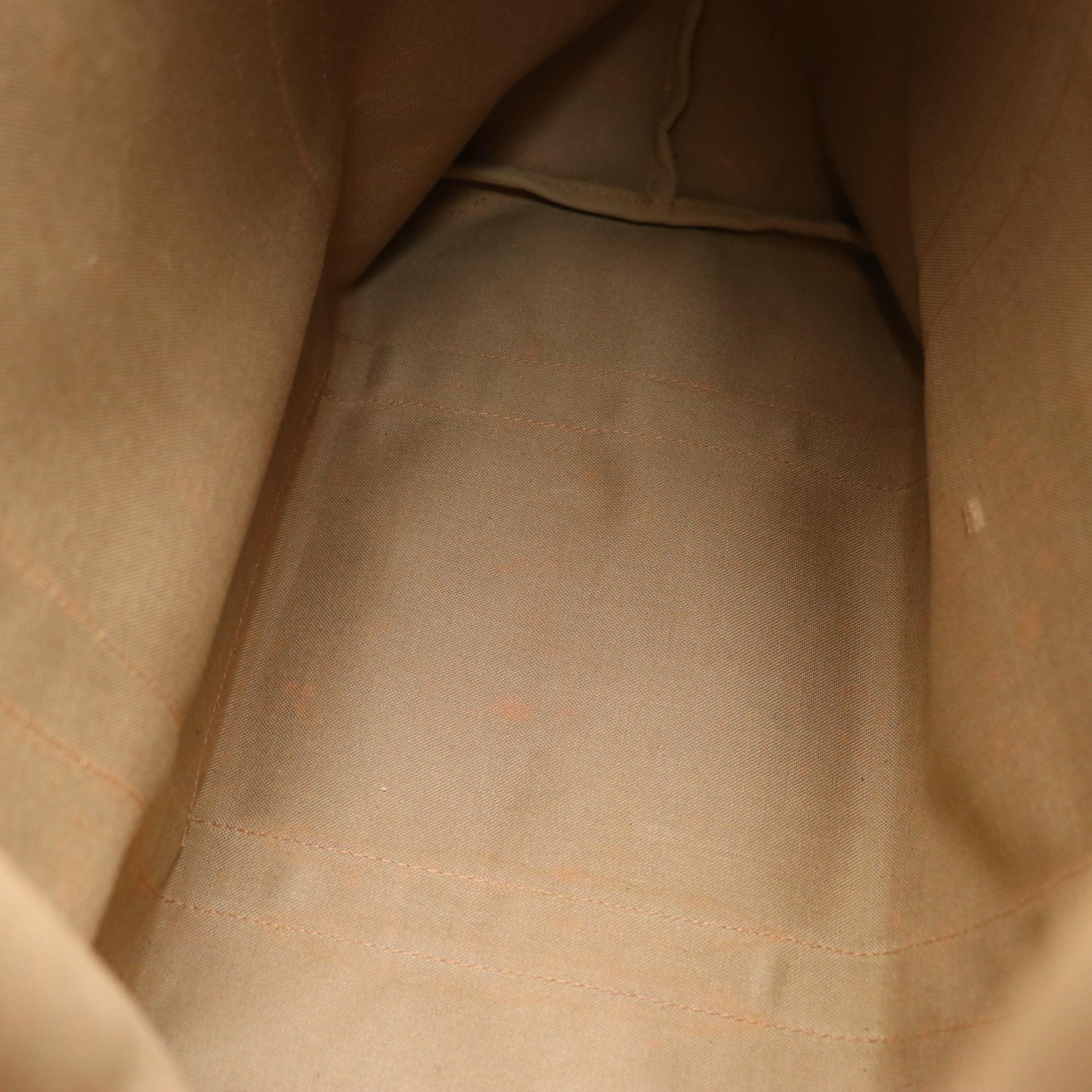 Gucci Interlocking GG Web Stripe Large Zip Tote in GG Supreme Canvas