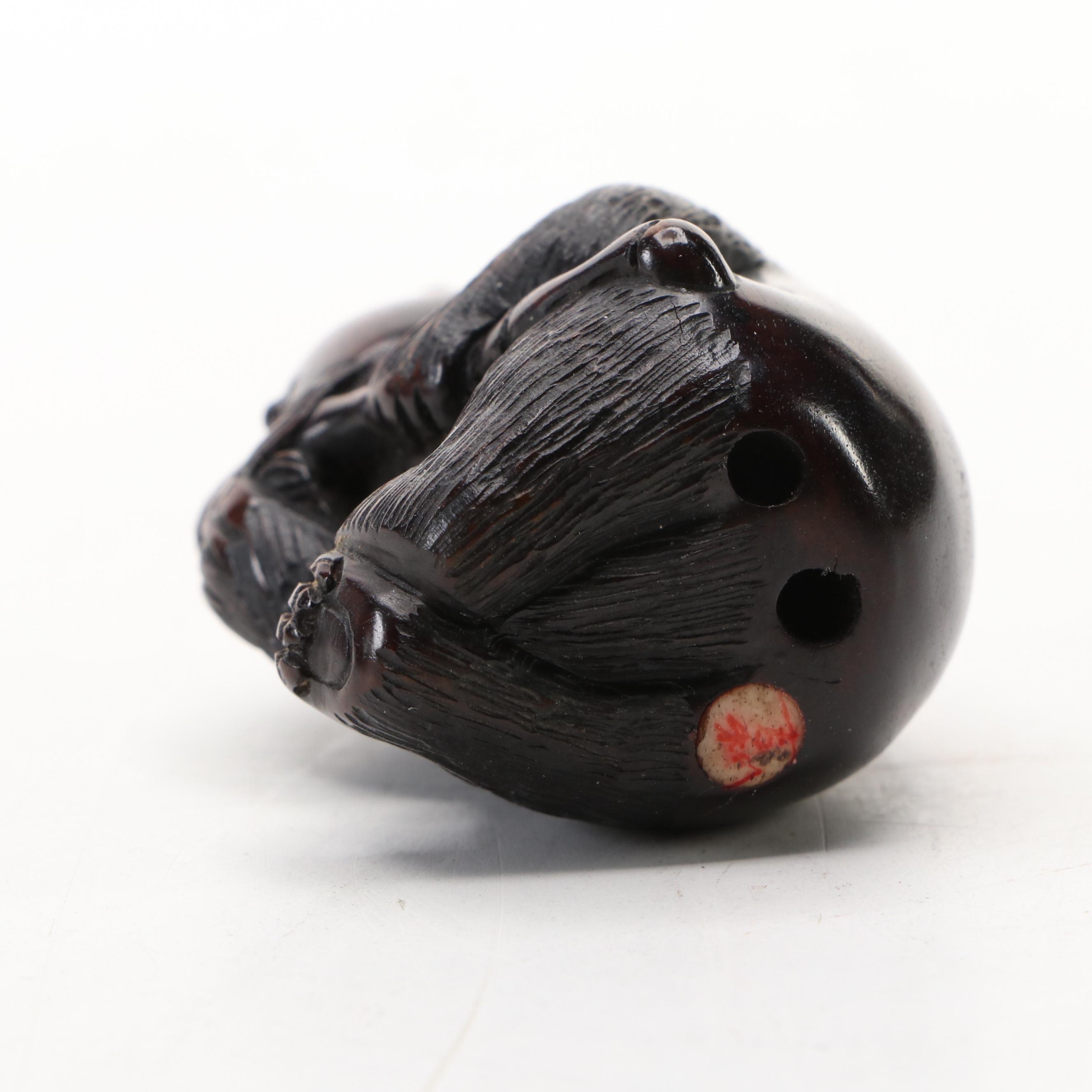 Signed Japanese Carved Wood Netsuke Bear