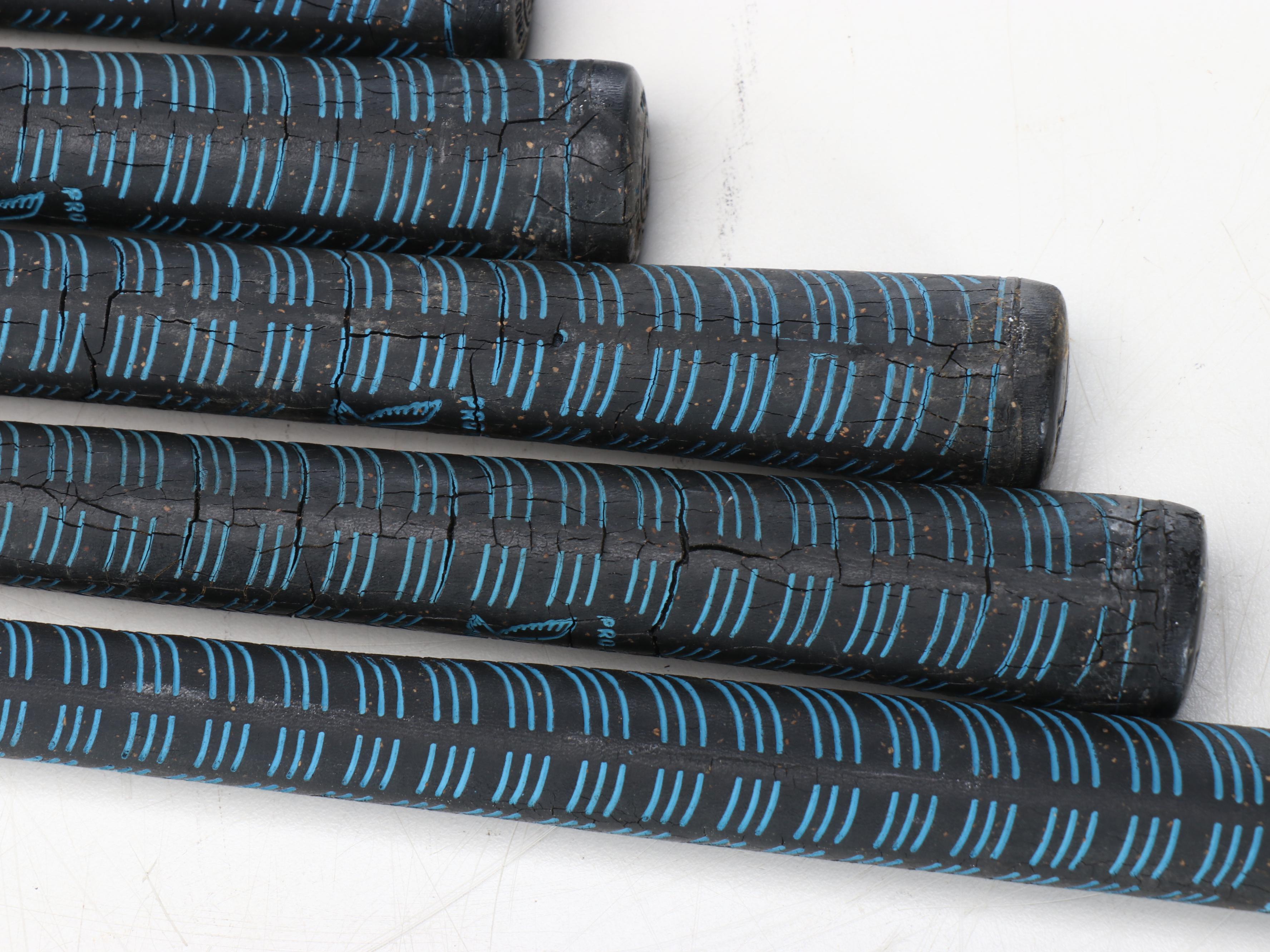 Wilson, Sandy Andy and More Golf Clubs with Confidence Golf Bag, Accessories