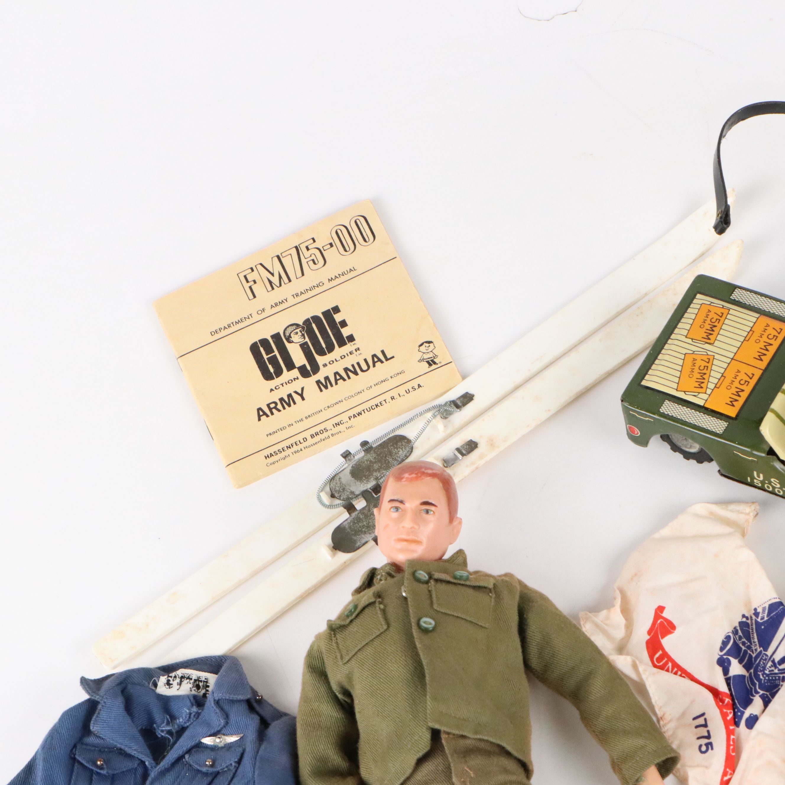 Hasbro G.I. Joe Action Figure with Clothes and Accessories