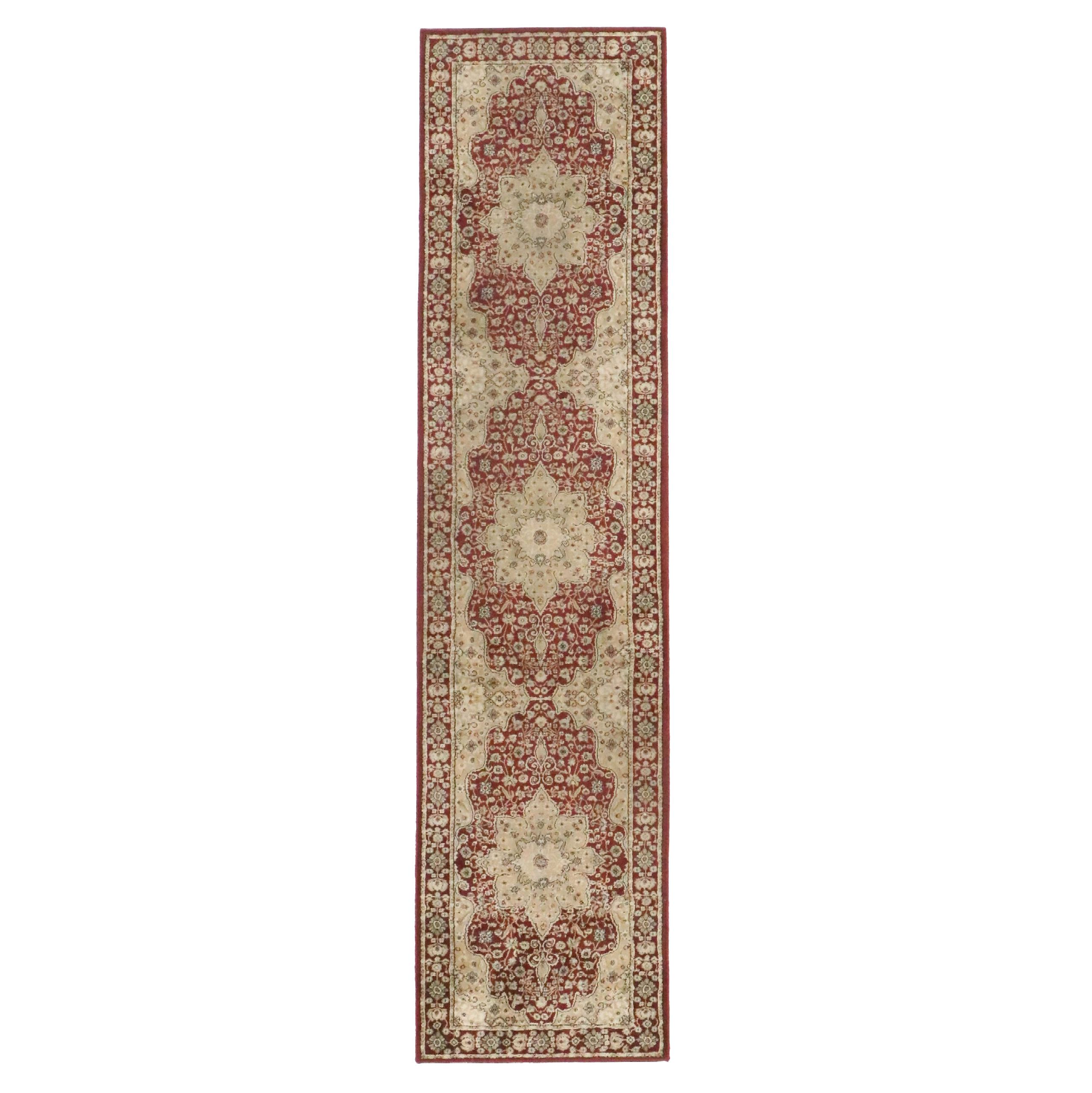 2'8 x 11' Machine Made Persian Style Carpet Runner