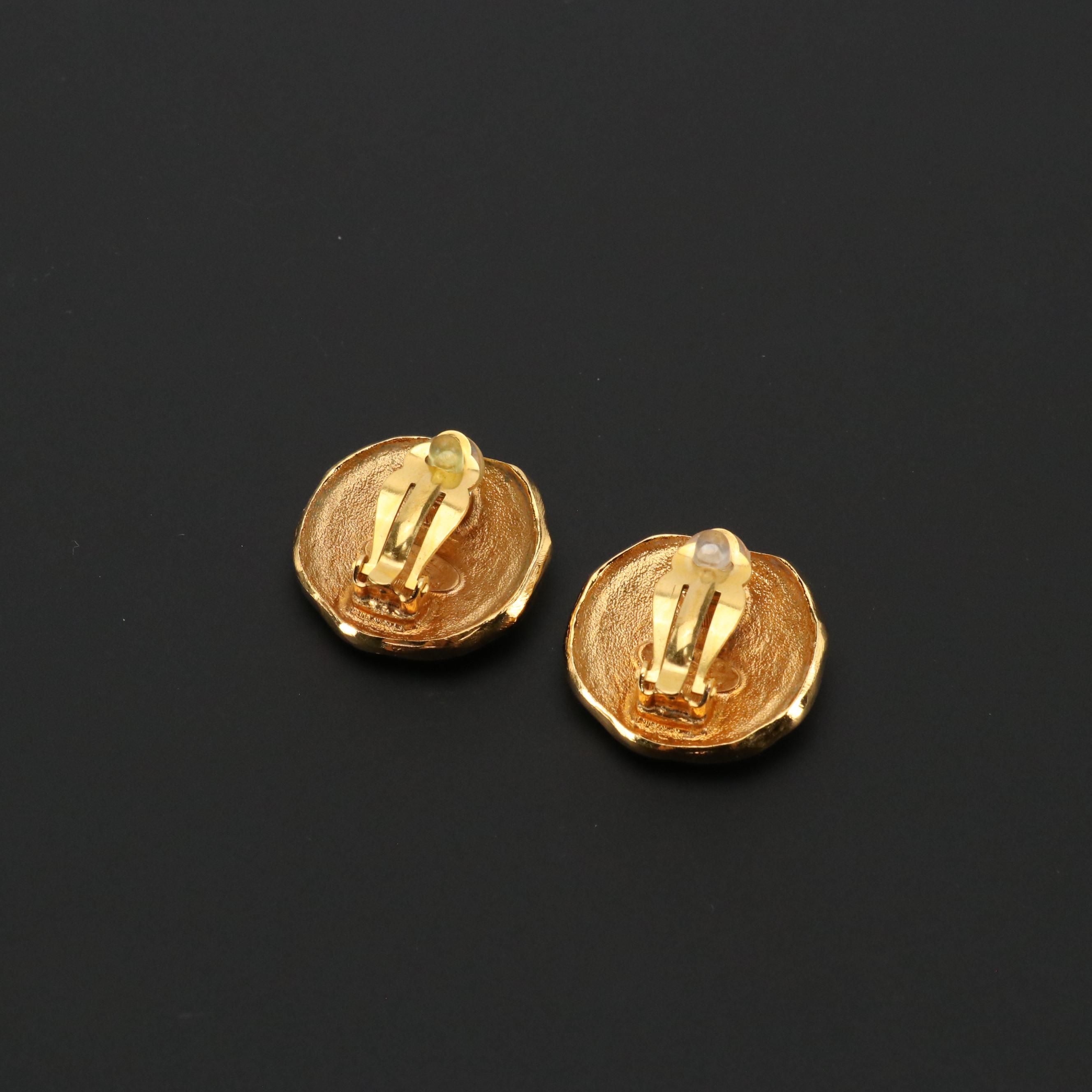 Chanel Vintage Round Clip Earrings